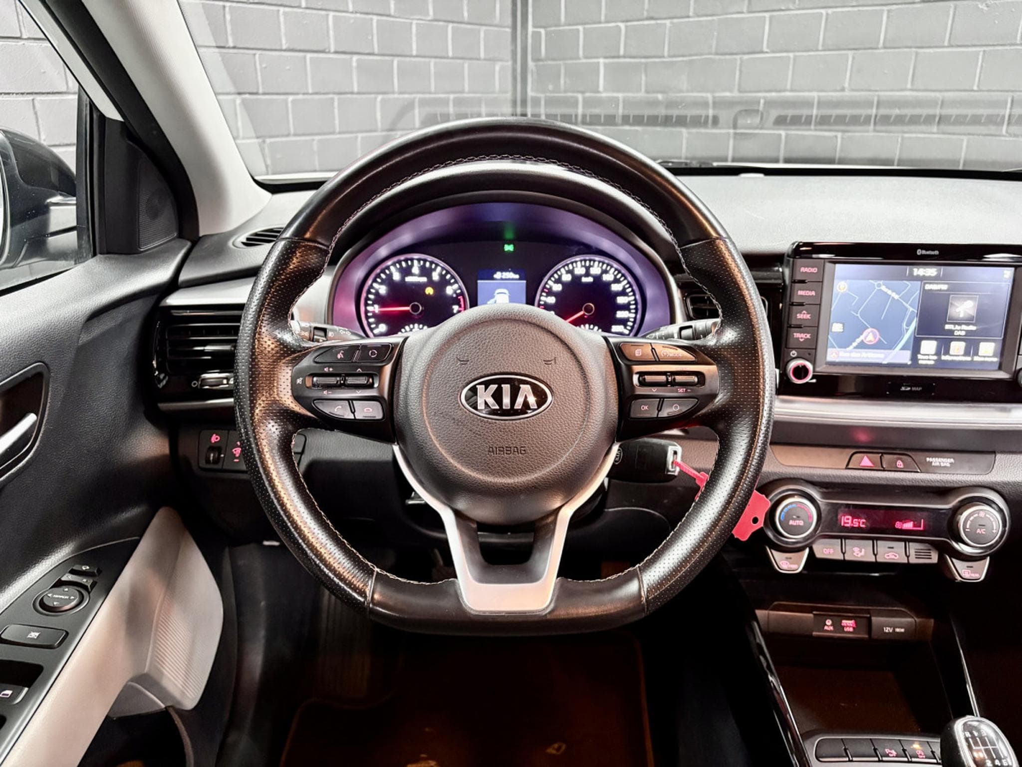 Kia Stonic 1.0 T-GDI Spirit 120 CV  *CAM* (2020) - Foto 10