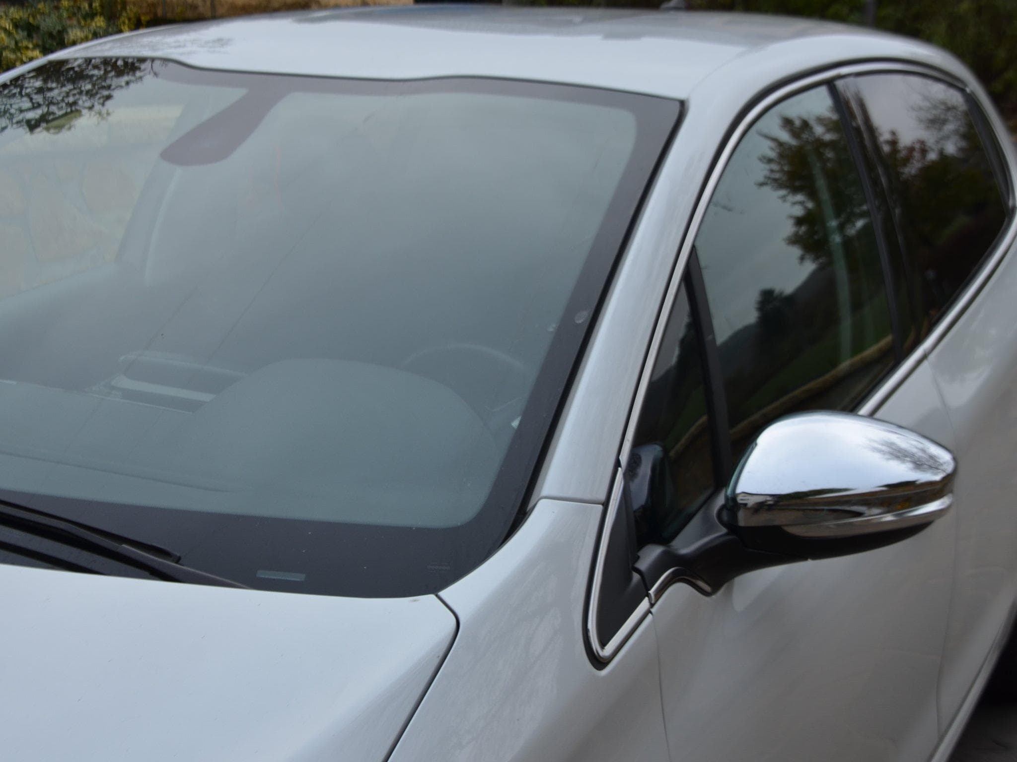 Peugeot 208 Berline (2016) - Photo 2