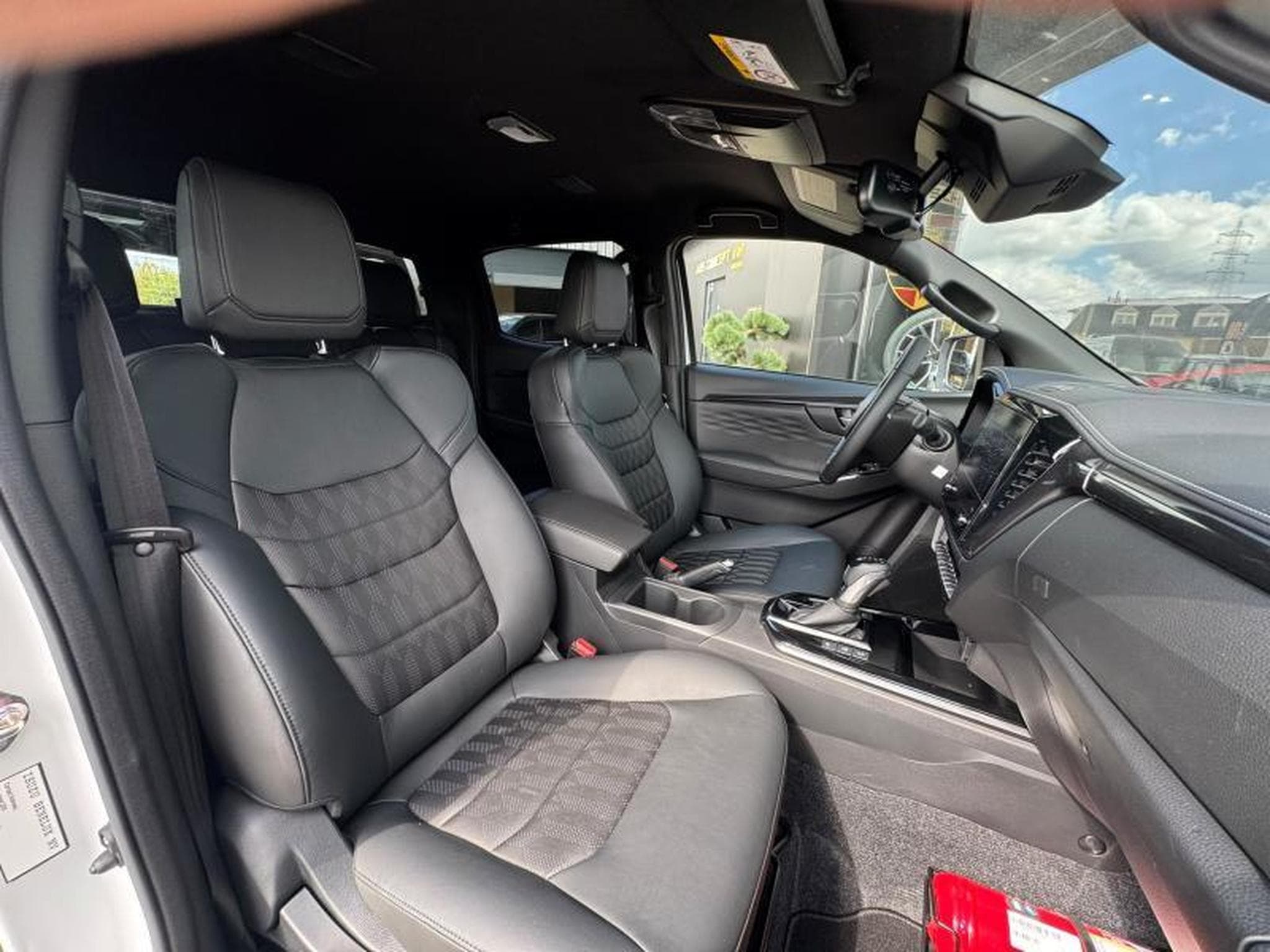 Isuzu D-Max 1.9 163CH Double Cabine (2026) - Foto 16
