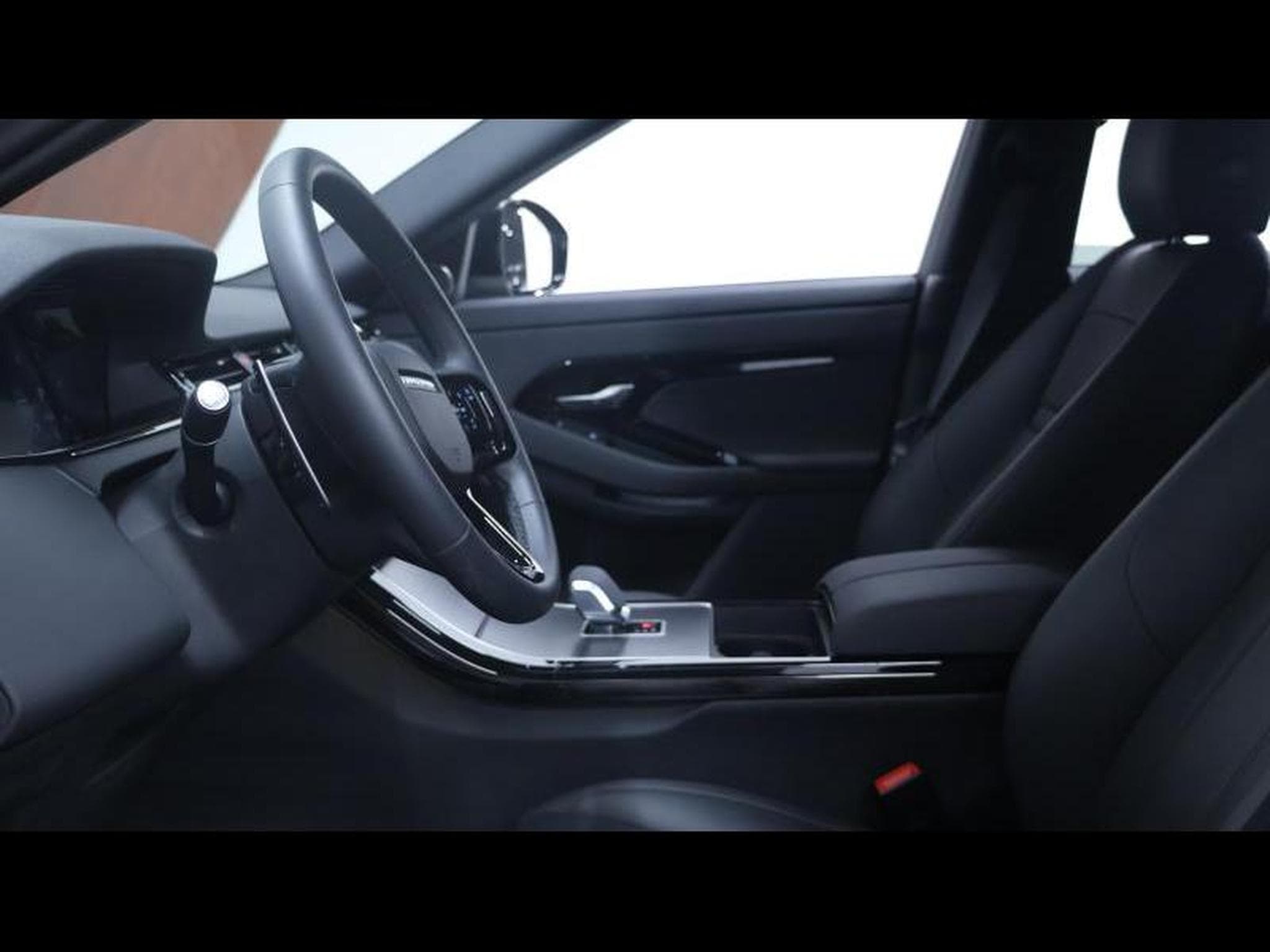Land-Rover Range Rover Evoque D165 S AWD Auto (2026) - Photo 16