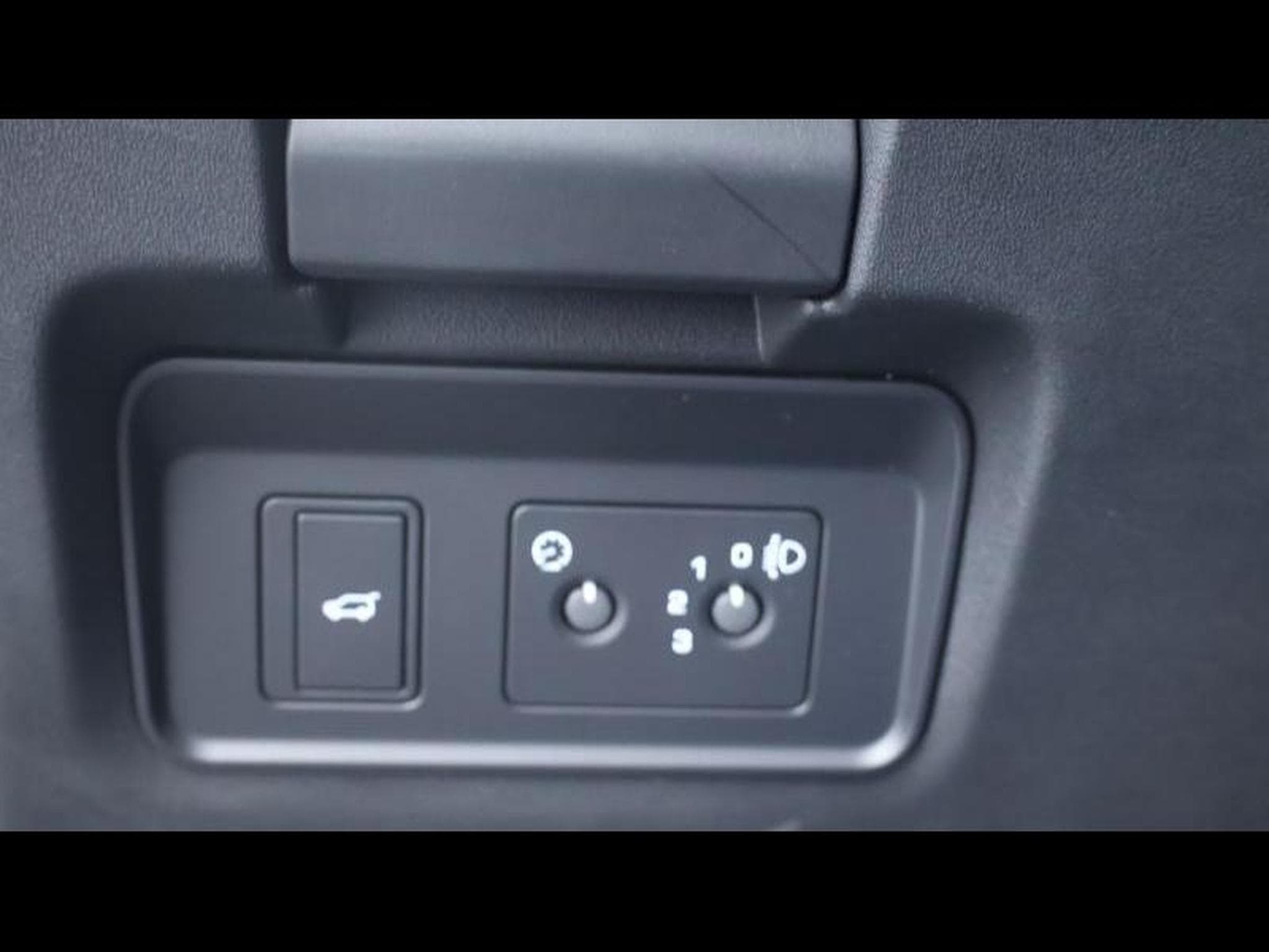 Land-Rover Range Rover Evoque D165 S AWD Auto (2026) - Photo 35