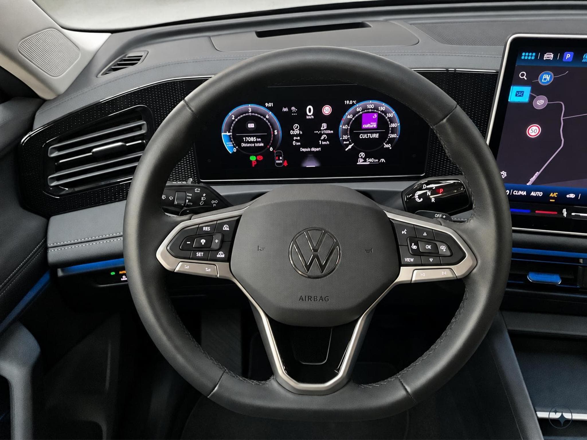VW Tiguan Life+DSG+P.Info.+P.Ass.+Navi+AHK (2025) - Photo 12