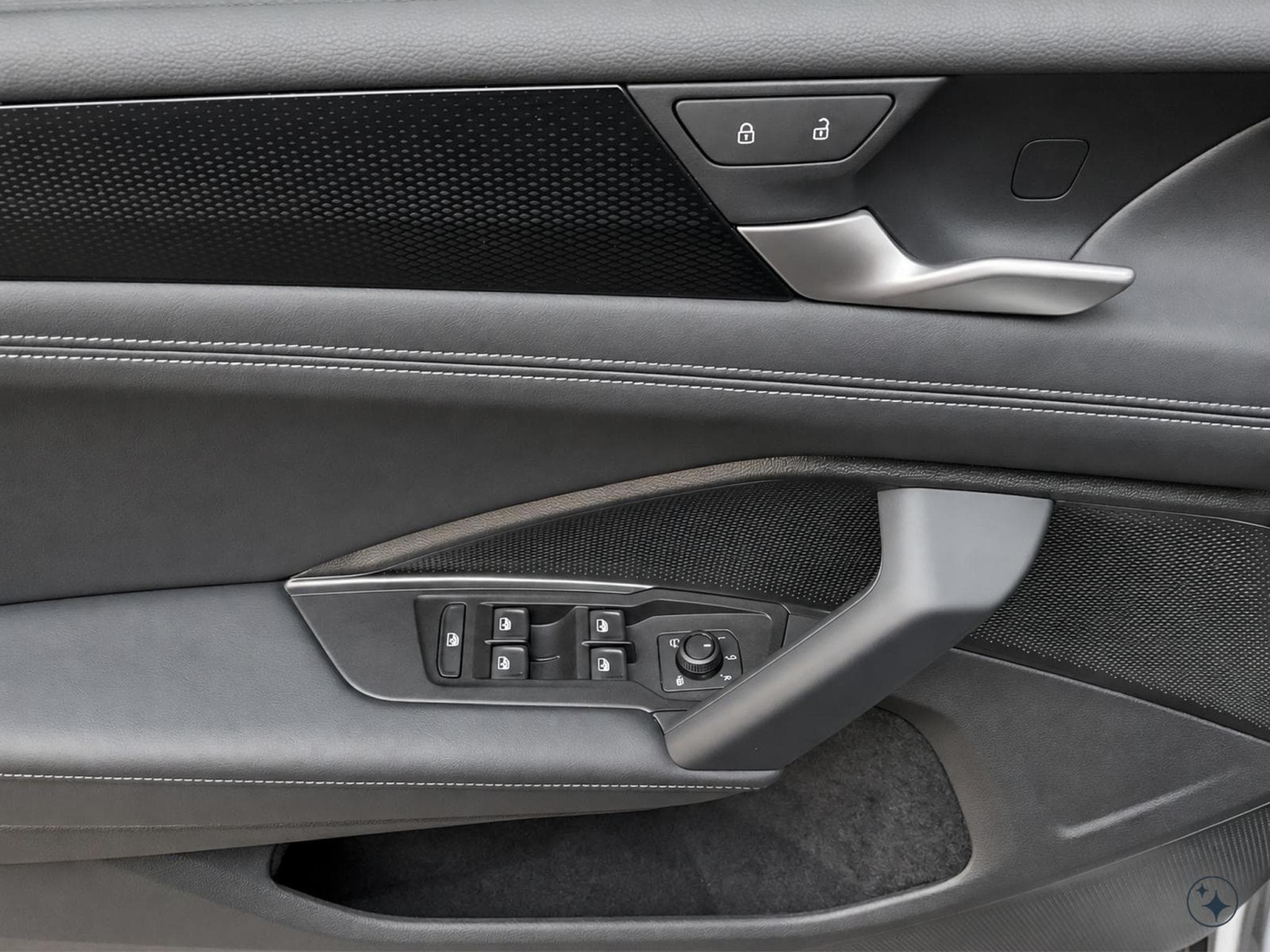 VW Tiguan Life+DSG+P.Info.+P.Ass.+Navi+AHK (2025) - Photo 10