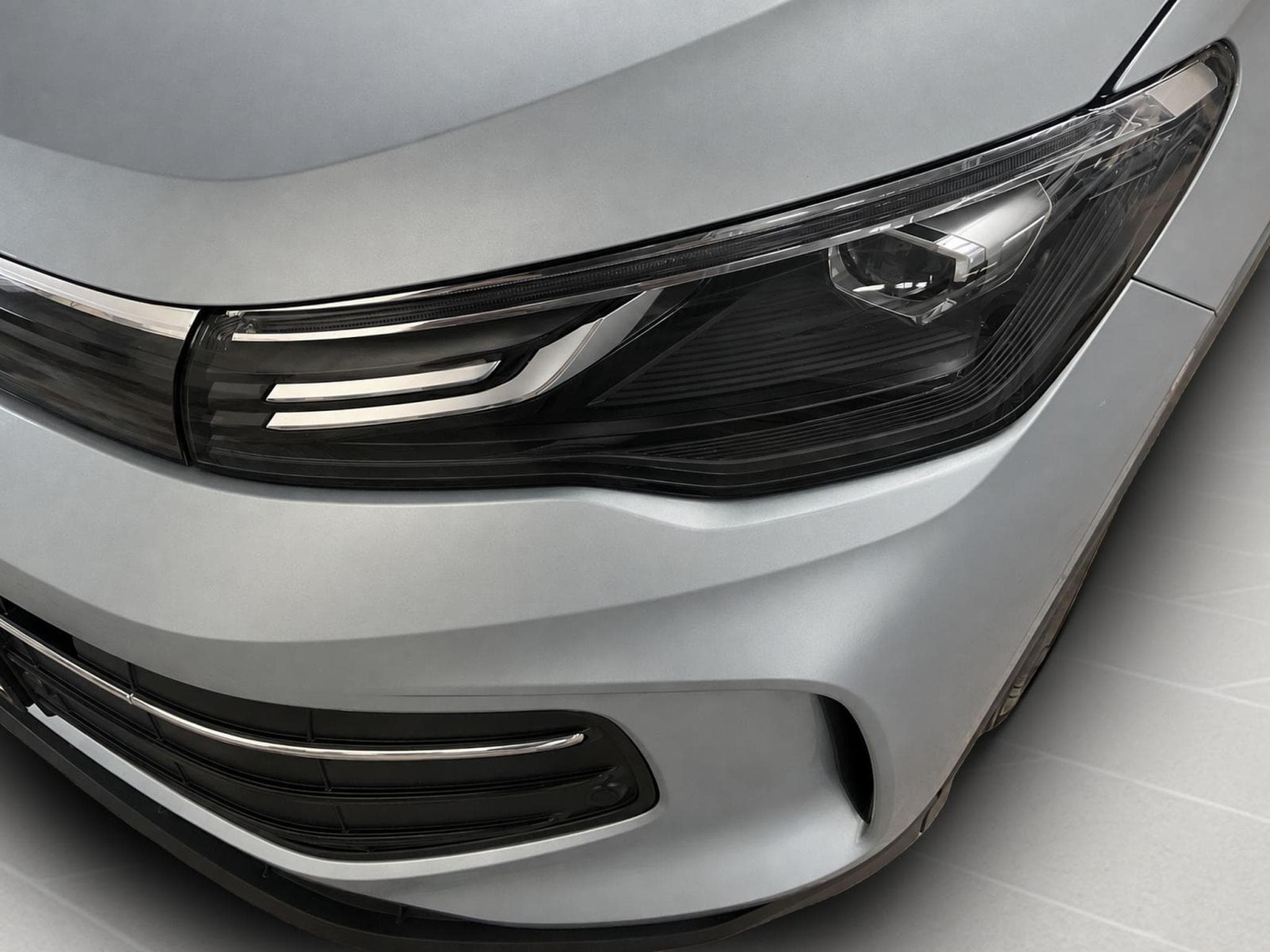 VW Tiguan Life+DSG+P.Info.+P.Ass.+Navi+AHK (2025) - Photo 9