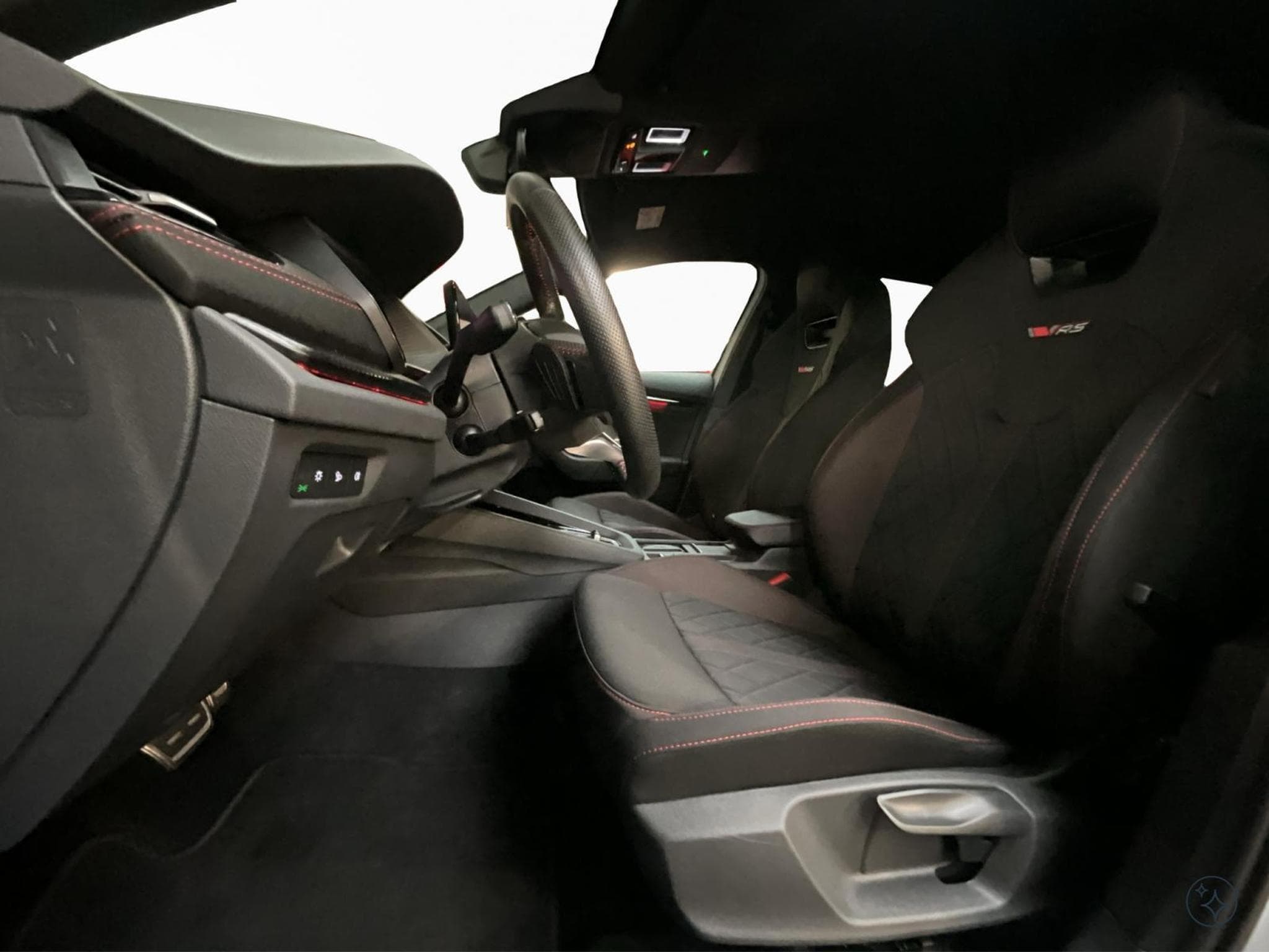 Skoda Octavia RS+DSG+AHK+Canton+LED+NAVI+DAB (2025) - Foto 11