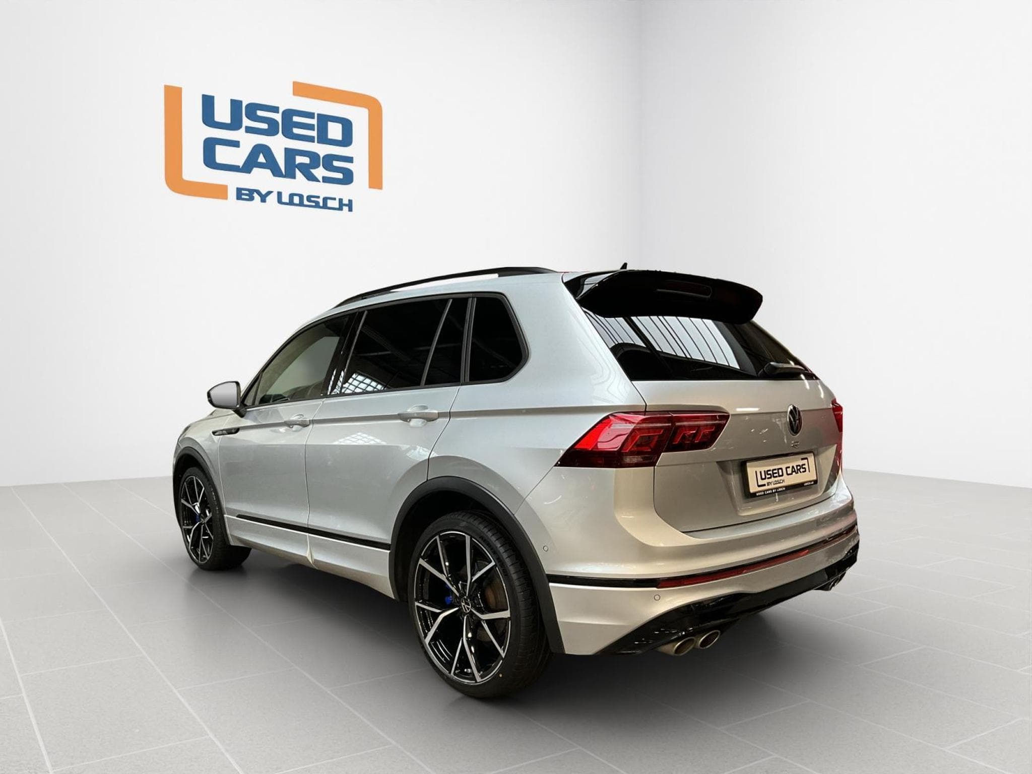 VW Tiguan R+DSG+4M+Black-Style+Pano+AHK (2022) - Foto 6