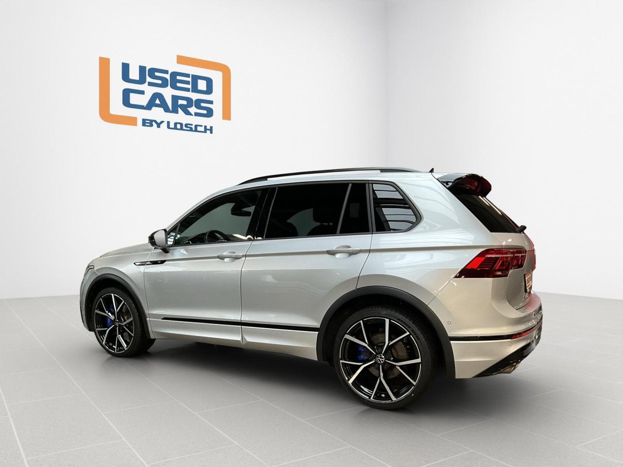 VW Tiguan R+DSG+4M+Black-Style+Pano+AHK (2022) - Foto 5