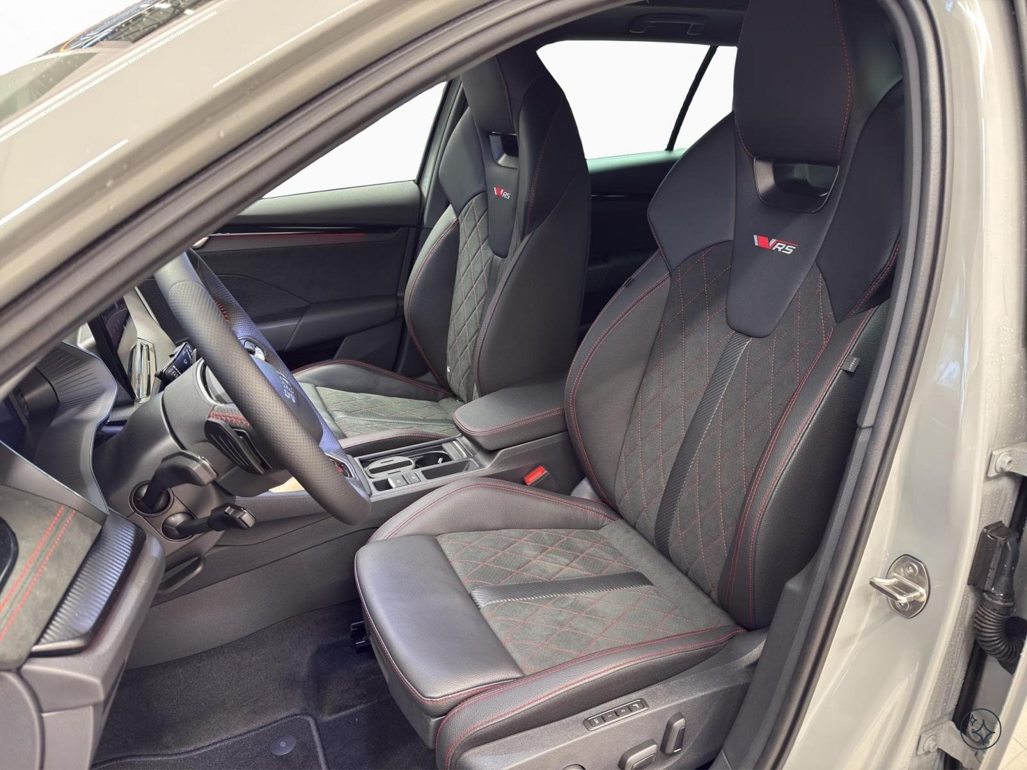 Skoda Octavia RS (2026) - Foto 8