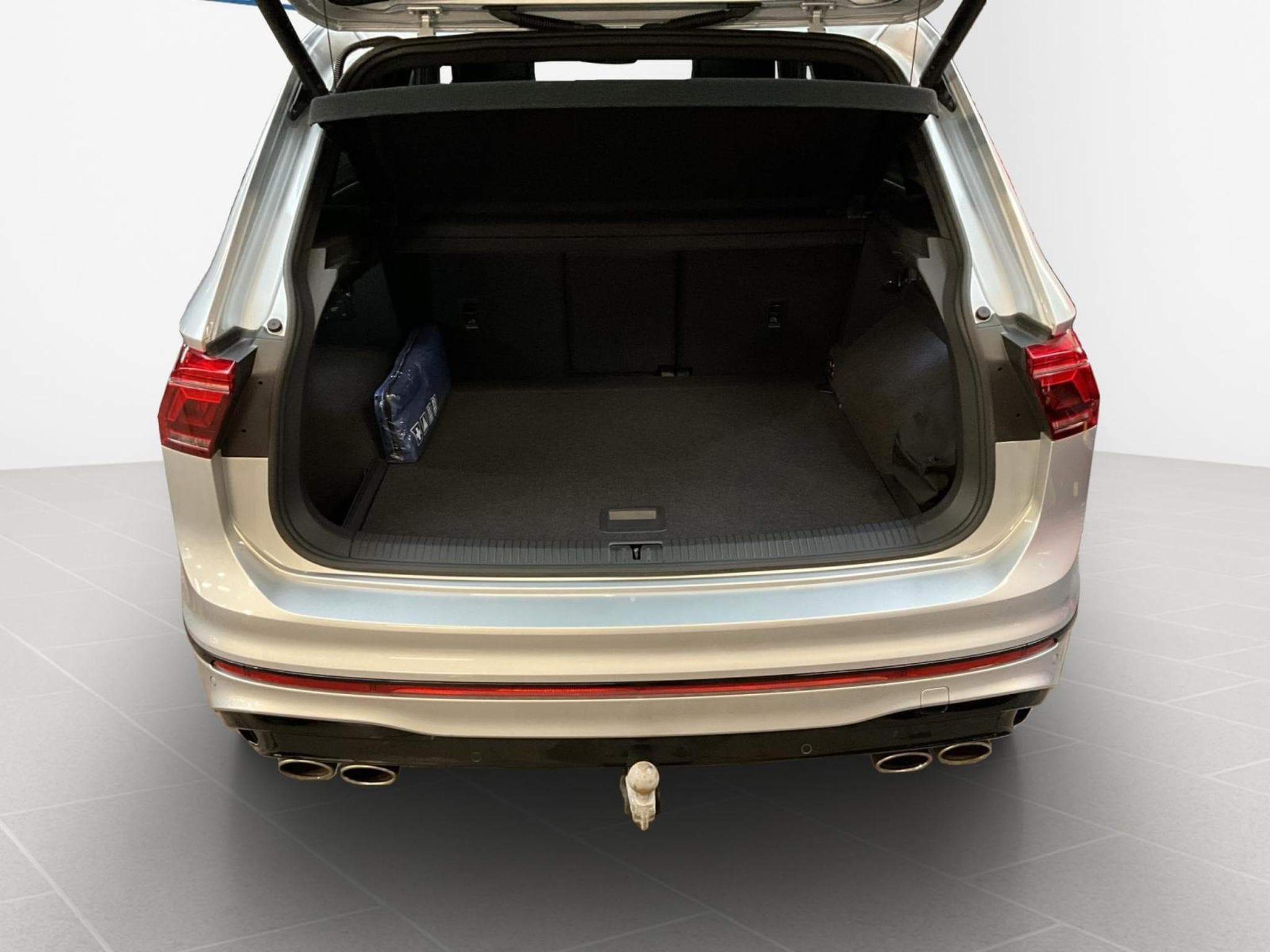 VW Tiguan R+DSG+4M+Black-Style+Pano+AHK (2022) - Foto 21