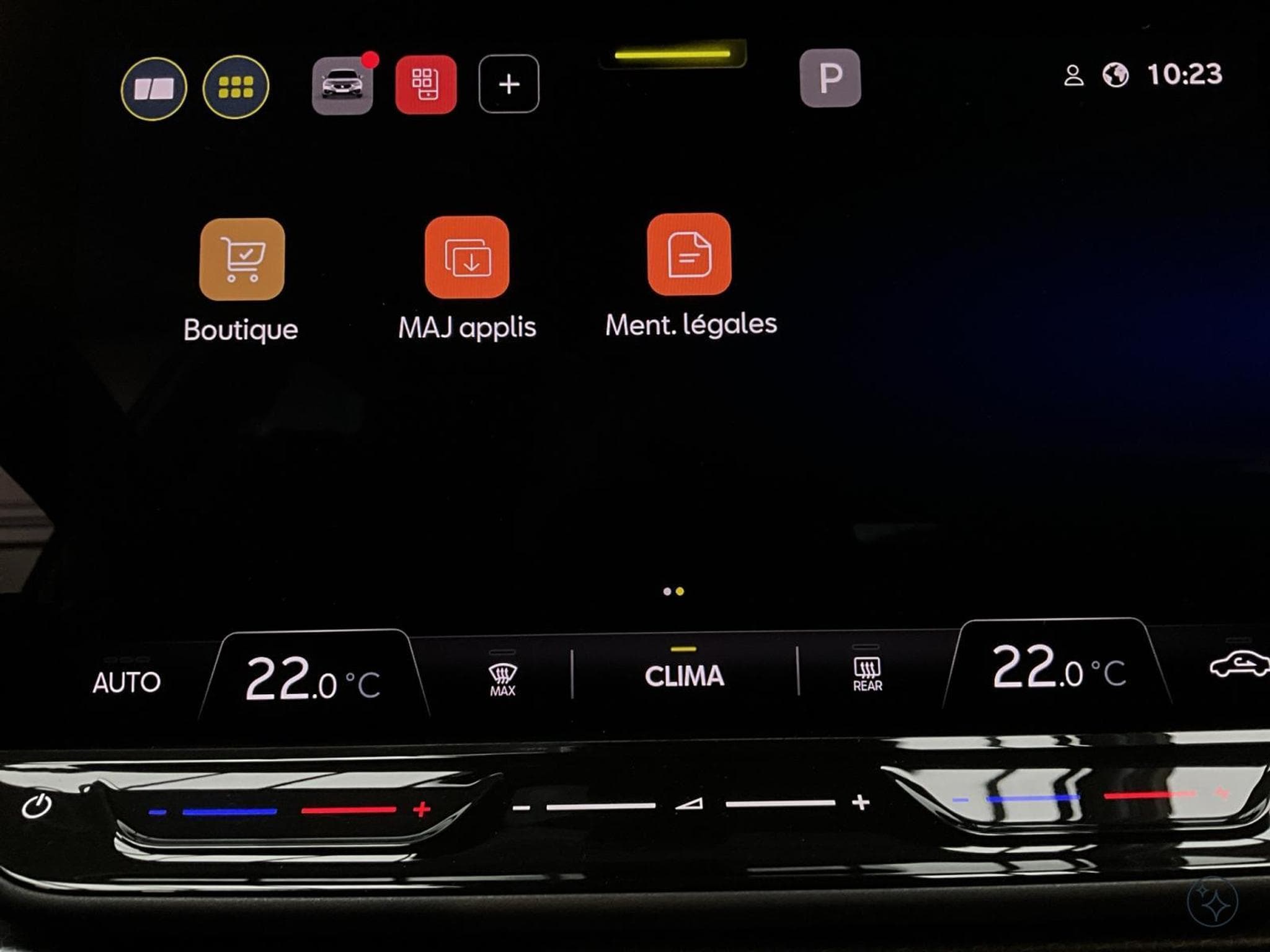 Seat Leon Style+BVM+P.Comfort+RearView+FullLink+P.Convenance (2025) - Photo 18