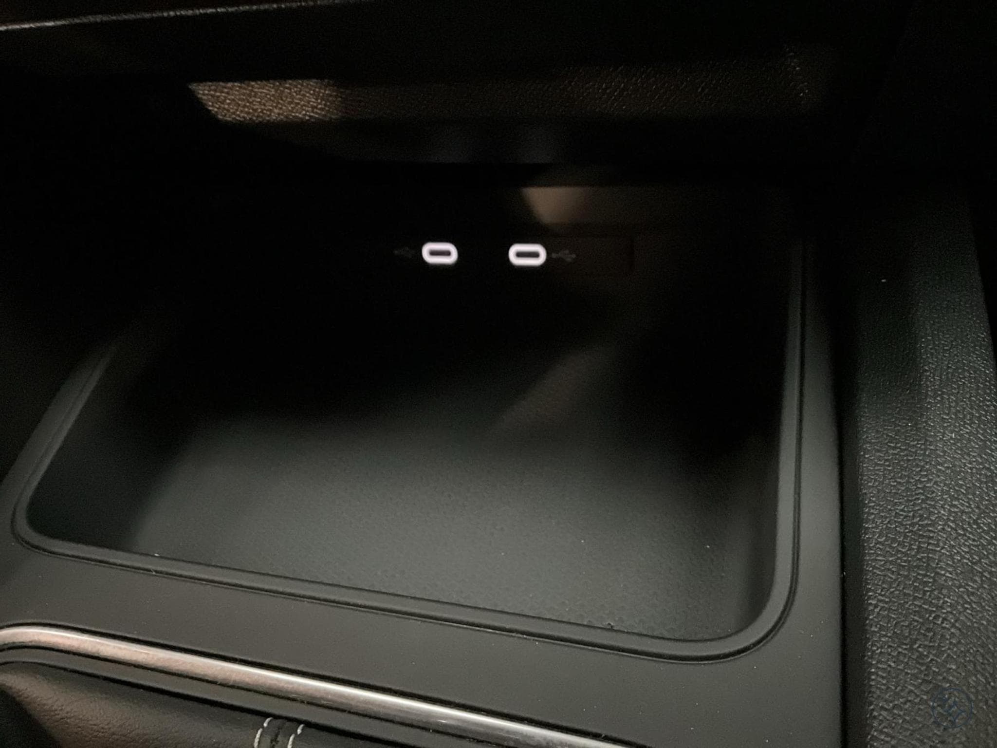 Seat Leon Style+BVM+P.Comfort+RearView+FullLink+P.Convenance (2025) - Photo 19