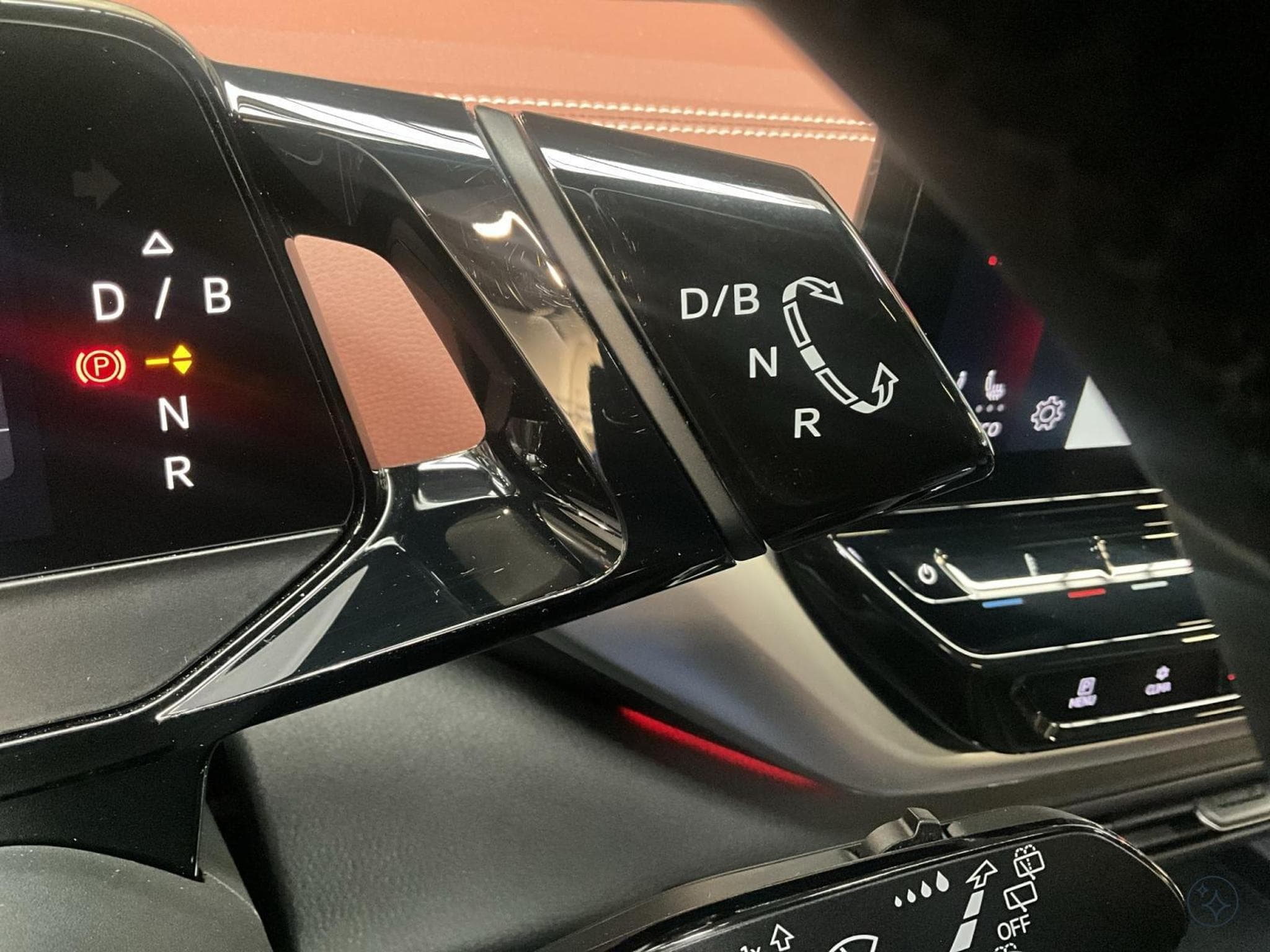 VW ID.4 77kWh+Pro-Perf.+P.Design-Plus+P.Confort-Plus+P.Ass.+AHK (2023) - Foto 13