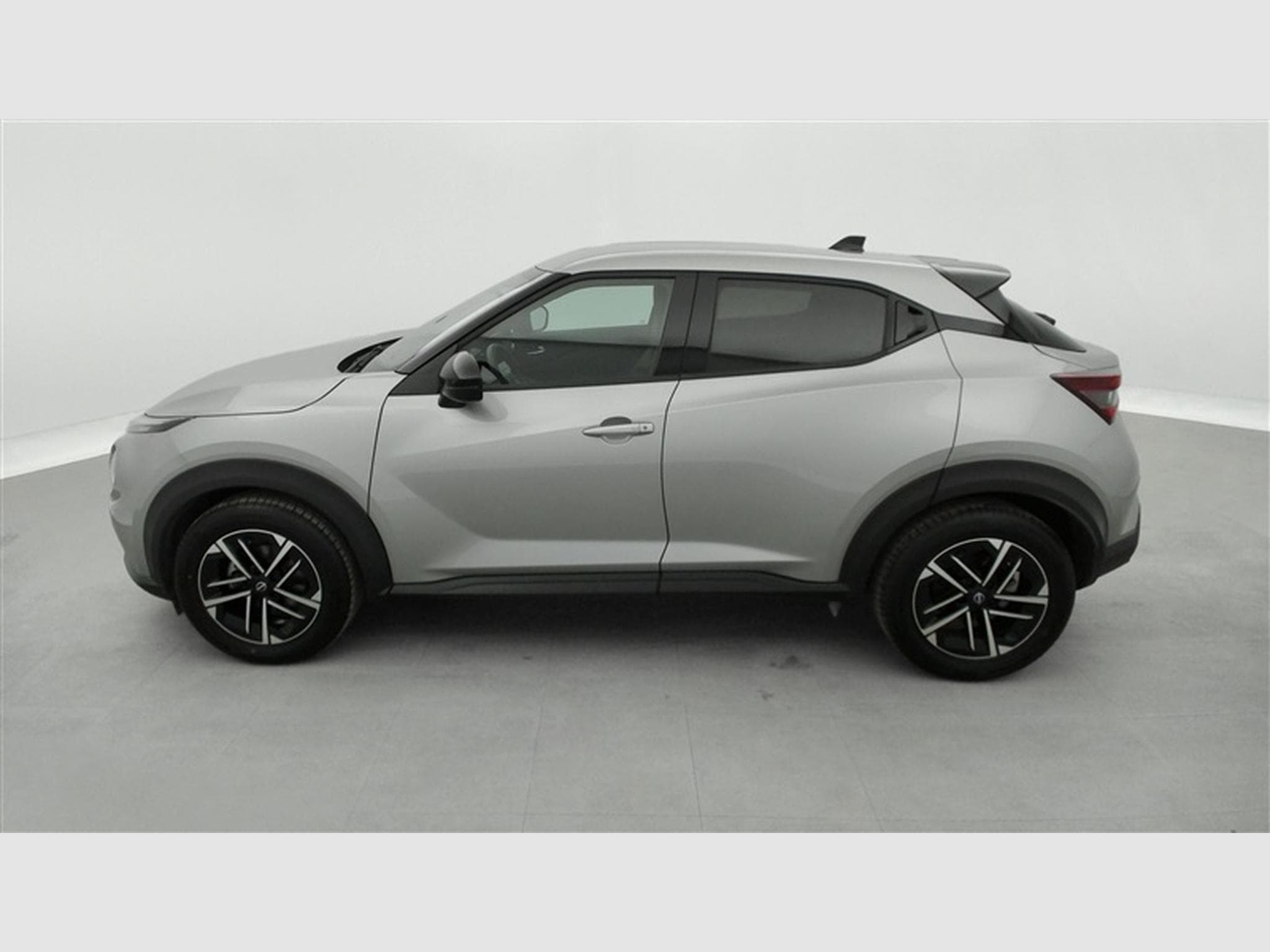 Nissan Juke 1.0 DIG-T 114cv N-Connecta NAVI / CARPLAY / PDC / ALU (2024) - Photo 3