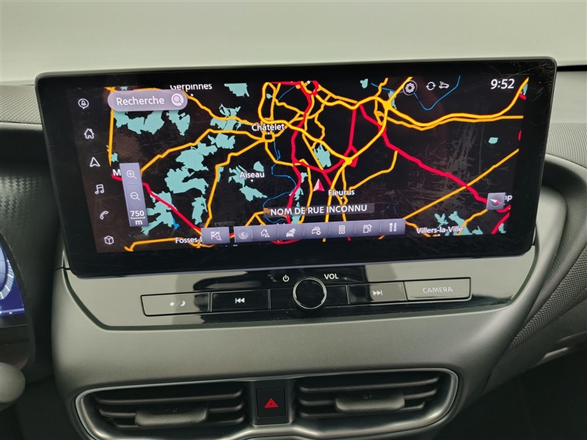 Nissan Juke 1.0 DIG-T 114cv N-Connecta NAVI / CARPLAY / PDC / ALU (2024) - Photo 11