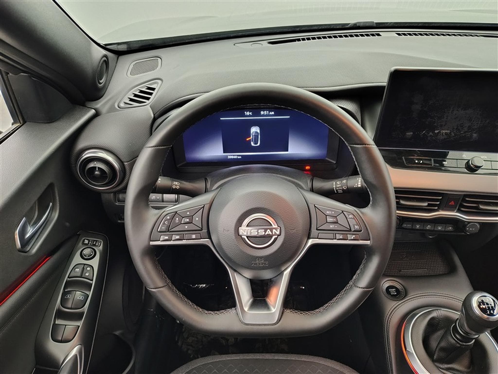 Nissan Juke 1.0 DIG-T 114cv N-Connecta NAVI / CARPLAY / PDC / ALU (2024) - Photo 9