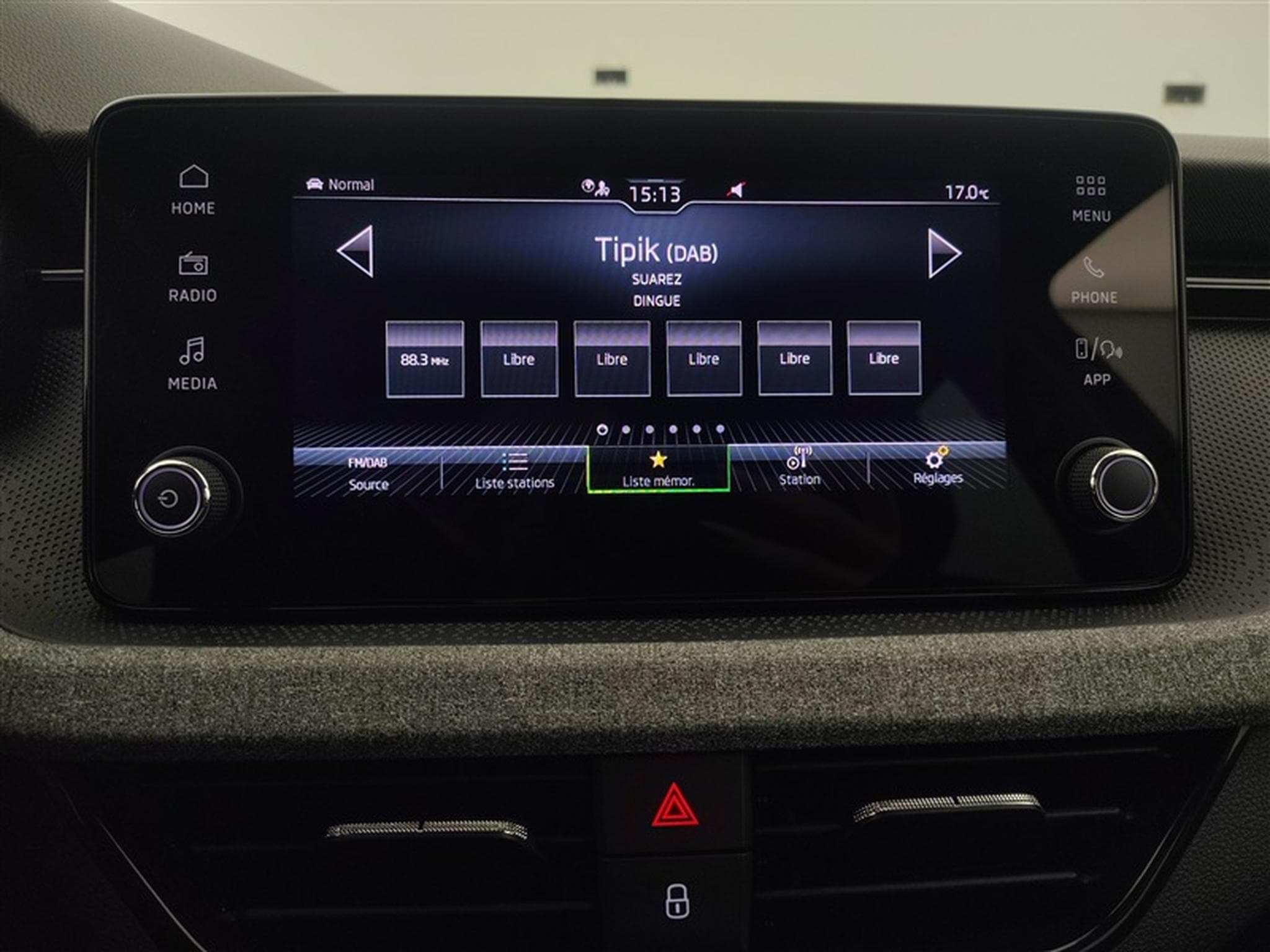 Skoda Kamiq 1.0 TSI 115Cv Selection CARPLAY / CAMERA / ALU / PDC (2025) - Photo 11