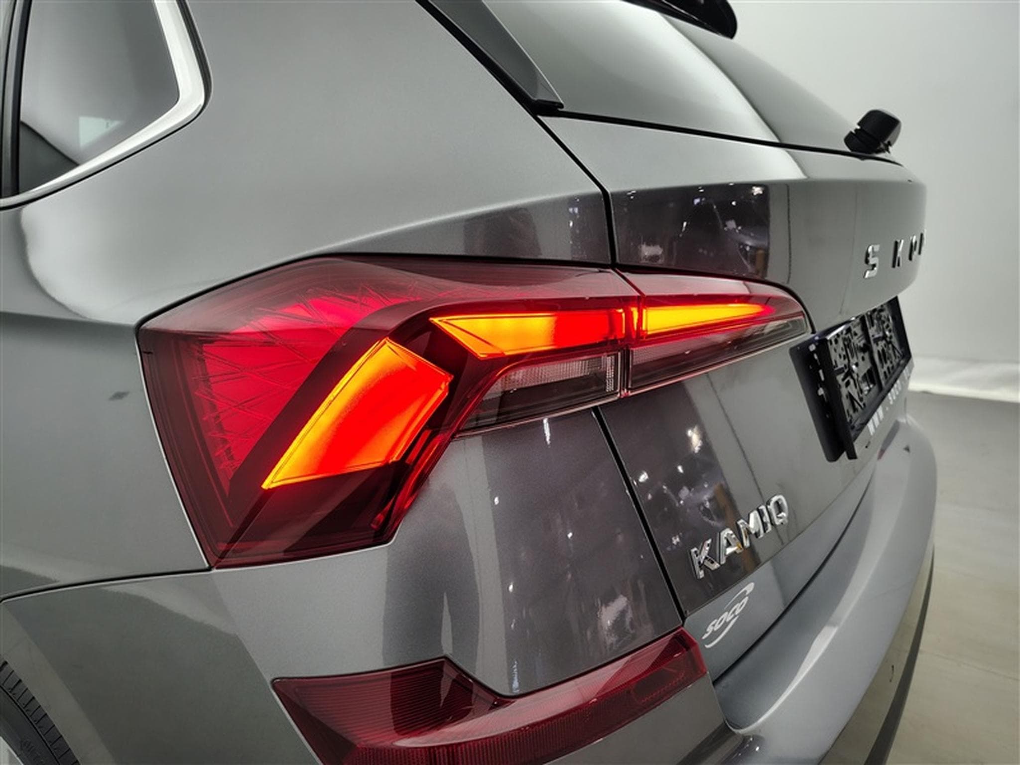 Skoda Kamiq 1.0 TSI 115Cv Selection CARPLAY / CAMERA / ALU / PDC (2025) - Photo 16