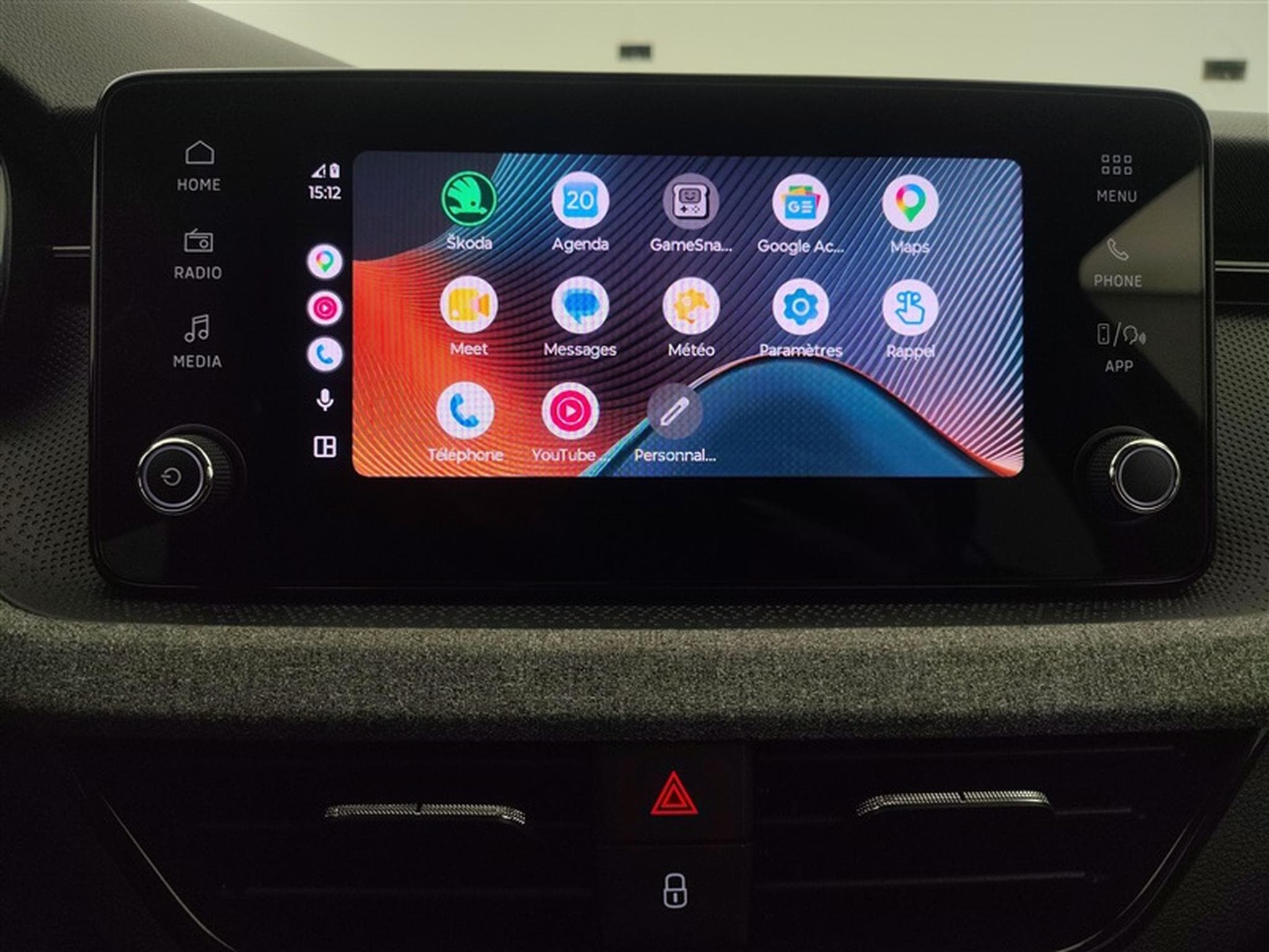Skoda Kamiq 1.0 TSI 115Cv Selection CARPLAY / CAMERA / ALU / PDC (2025) - Photo 20