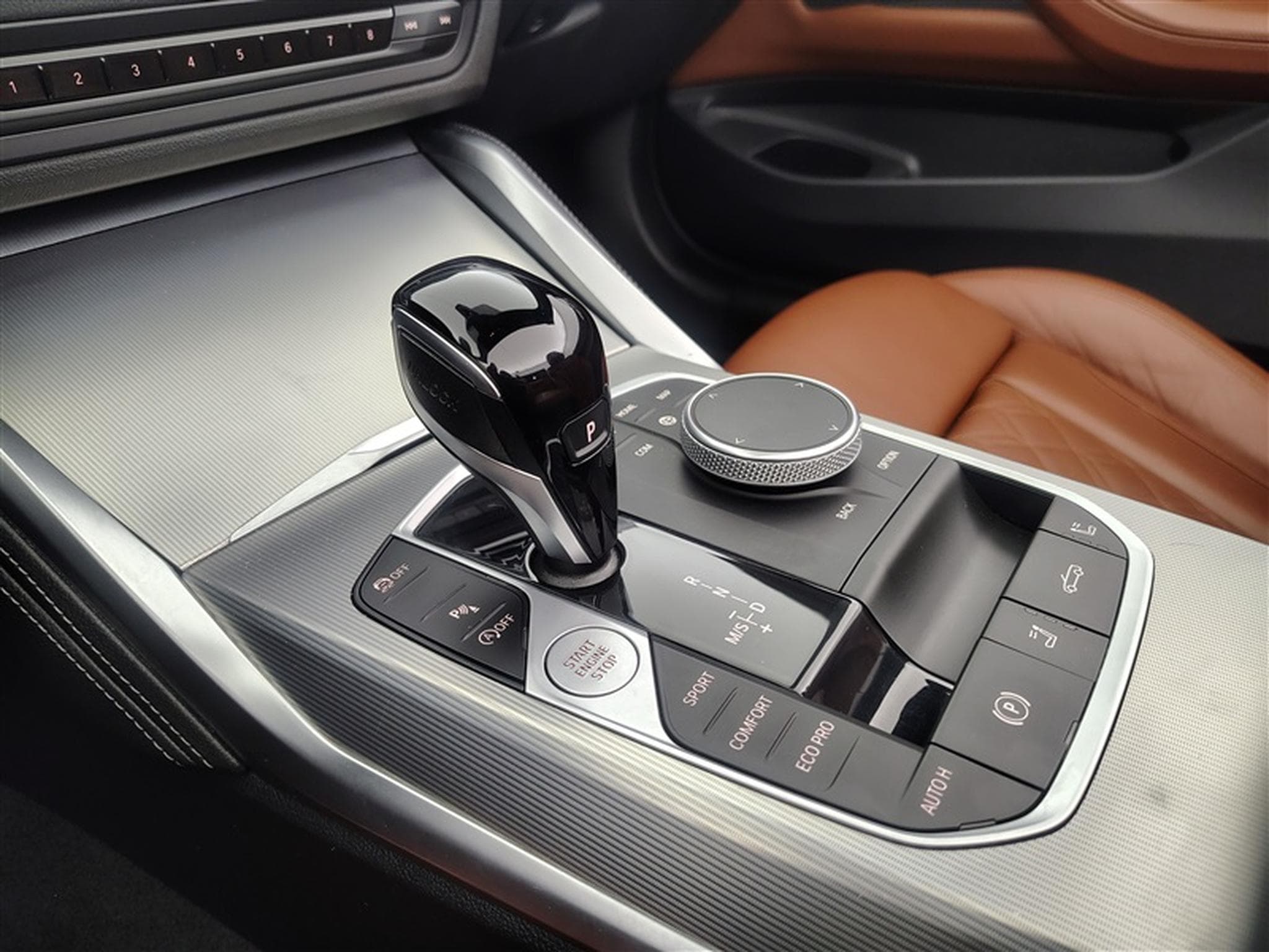 BMW 420 Cabrio 420iA Pack M **NAVI/CARPLAY/CAM** (2022) - Photo 12