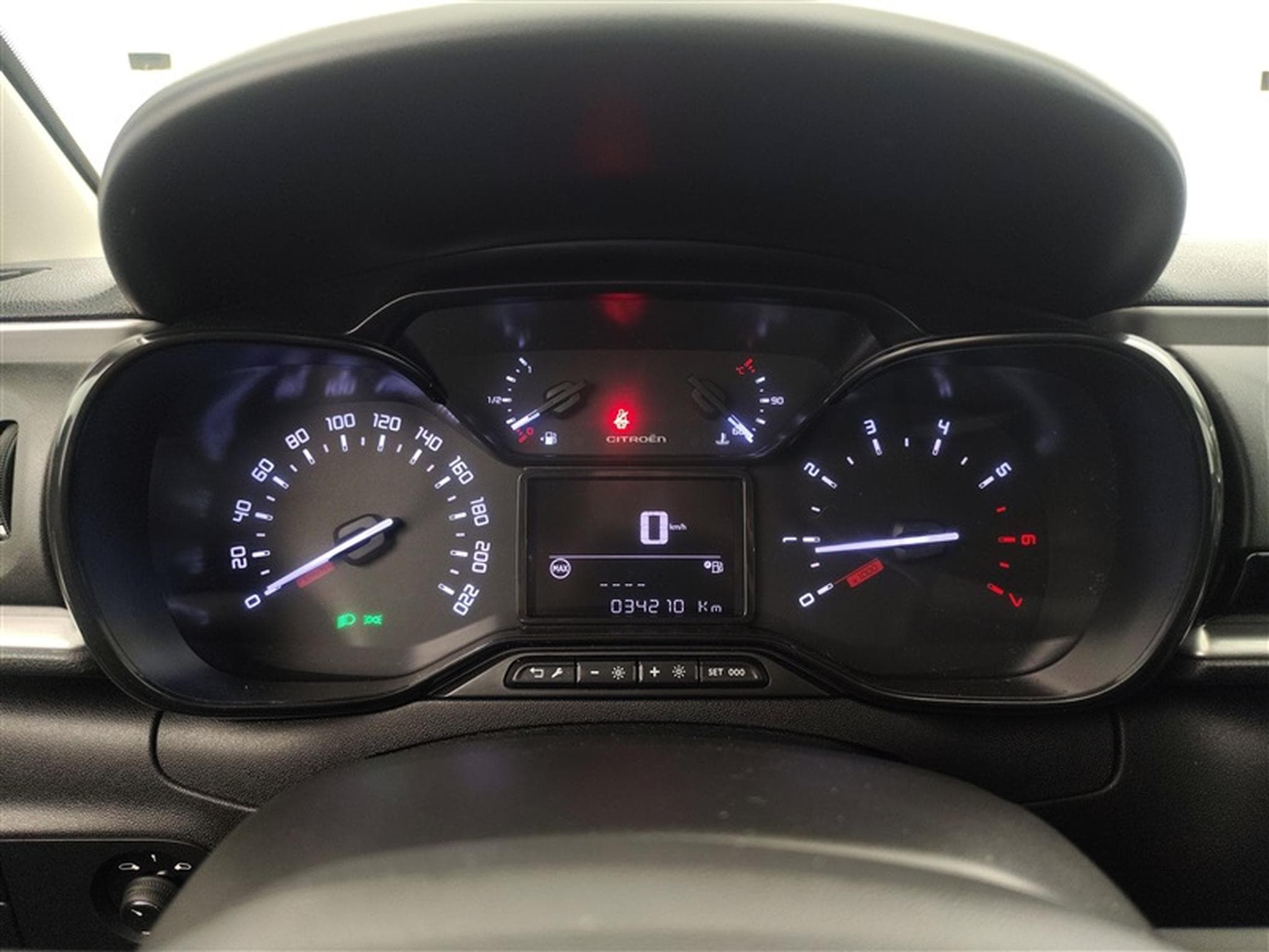 Citroen C3 1.2i PureTech Shine CARPLAY / FULL LED (2022) - Photo 10