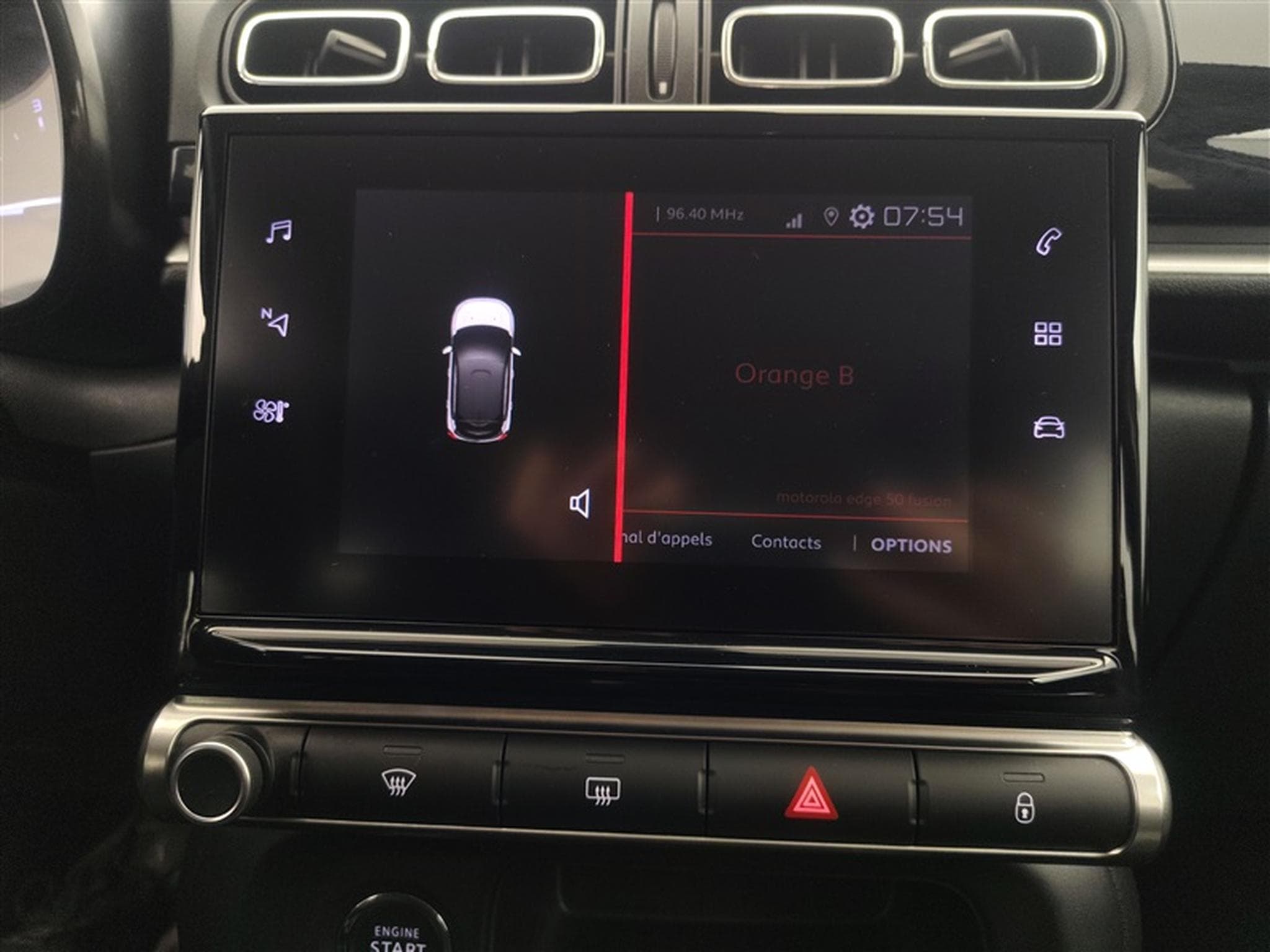 Citroen C3 1.2i PureTech Shine CARPLAY / FULL LED (2022) - Photo 17