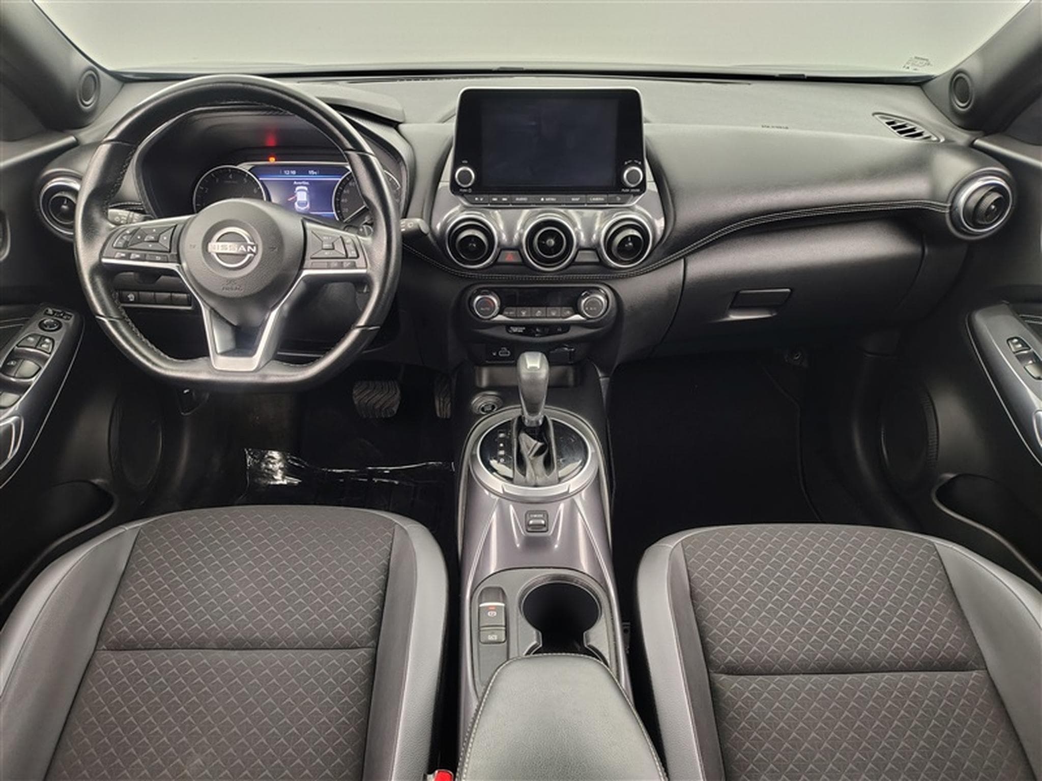 Nissan Juke 1.0 DIG-T 2WD Park & Ride DCT/S-CUIR/NAVI/FULL LED/JA17 (2023) - Photo 8