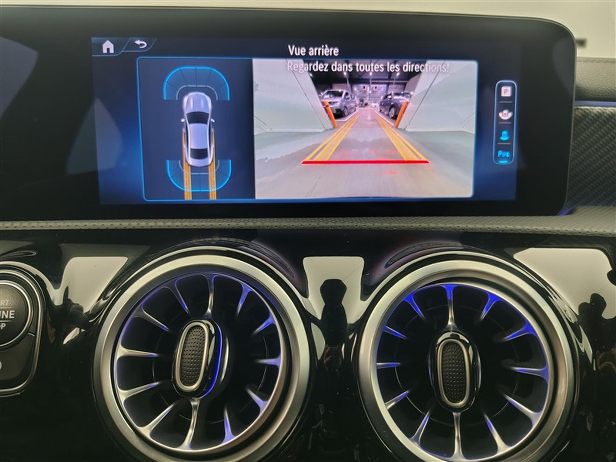 Mercedes CLA 180 CLA 180d Luxury Line **NAVI/LED/CAM** (2024) - Foto 18