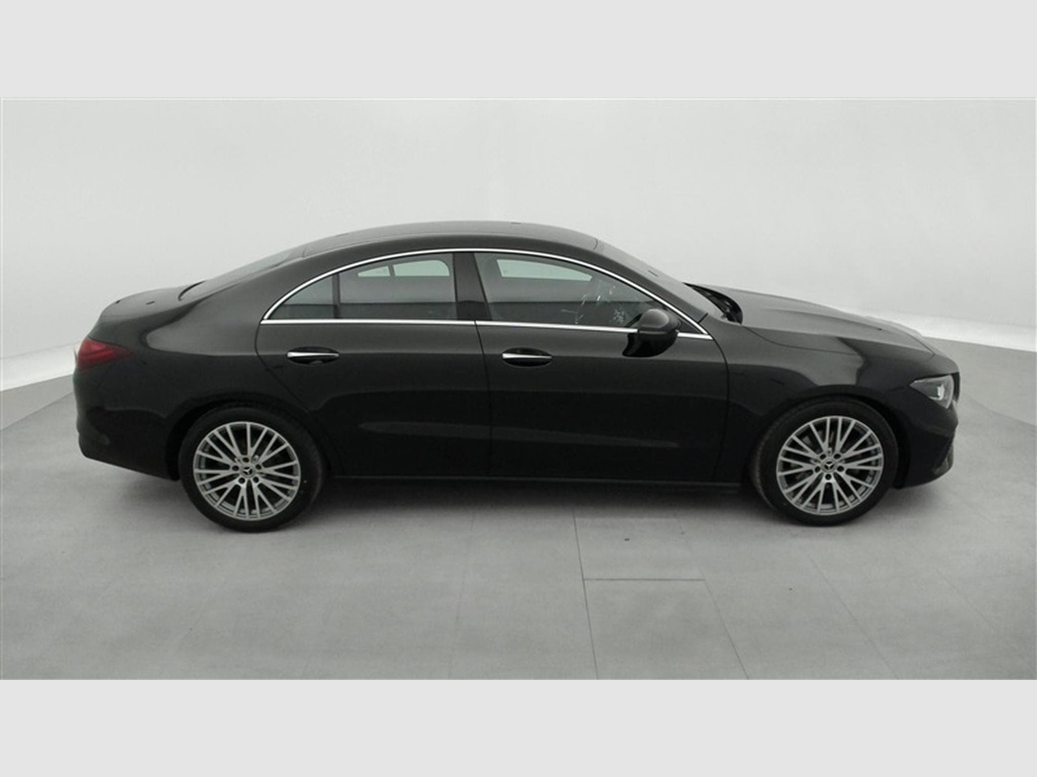 Mercedes CLA 180 CLA 180d Luxury Line **NAVI/LED/CAM** (2024) - Foto 23