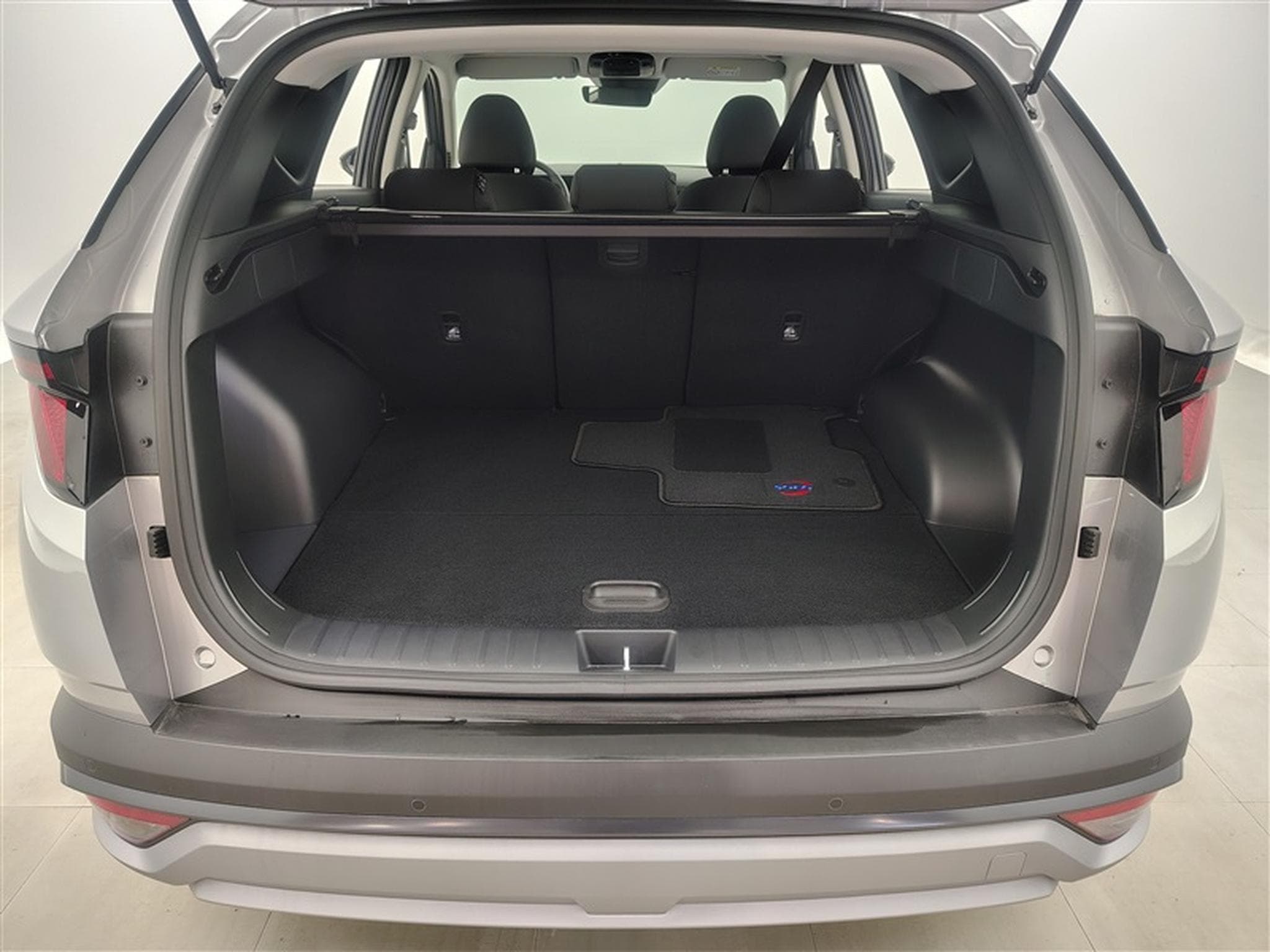 Hyundai Tucson 1.6 T-GDi 150cv DCT Feel CARPLAY / FULL LED / CAMERA (2026) - Foto 14