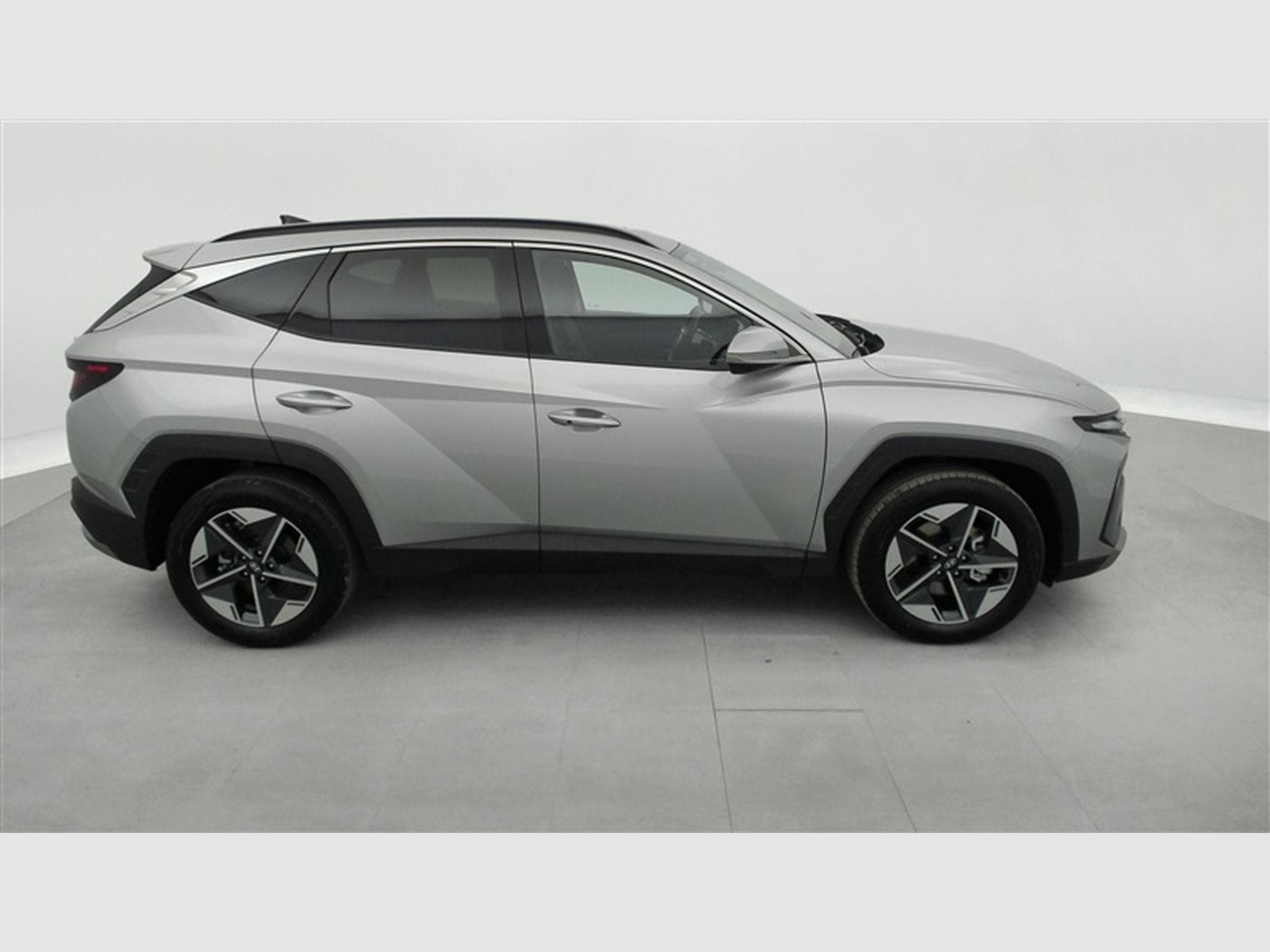 Hyundai Tucson 1.6 T-GDi 150cv DCT Feel CARPLAY / FULL LED / CAMERA (2026) - Foto 24