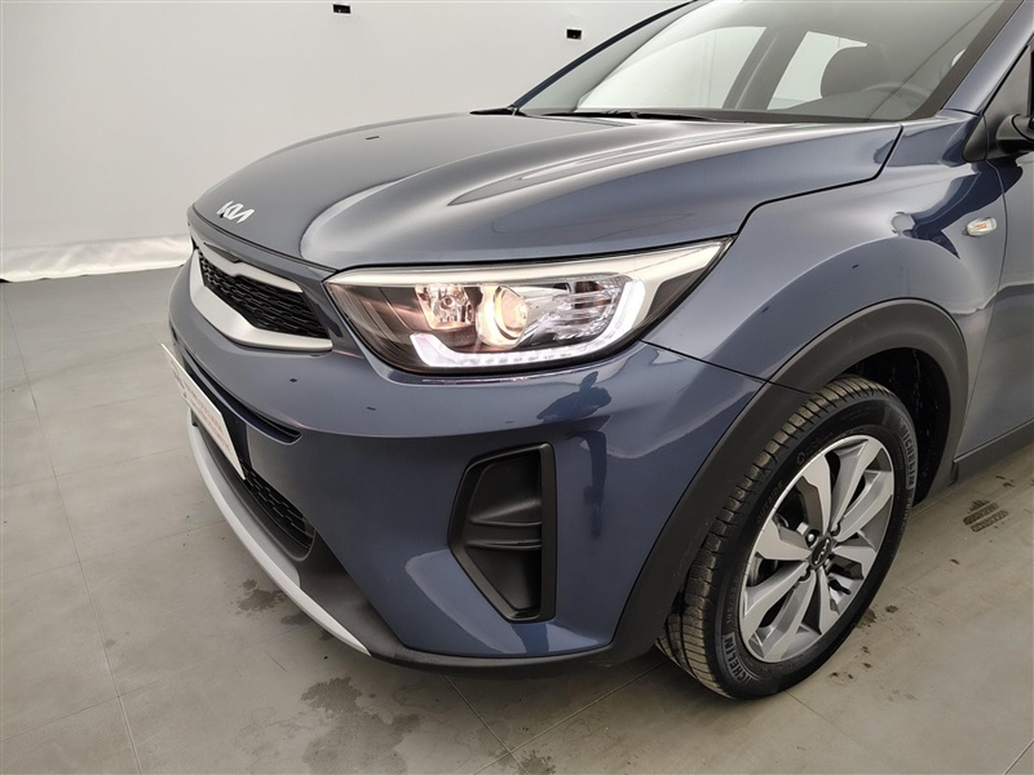 Kia Stonic Stonic 1.0 T Pulse ISG DCT (2024) - Foto 15