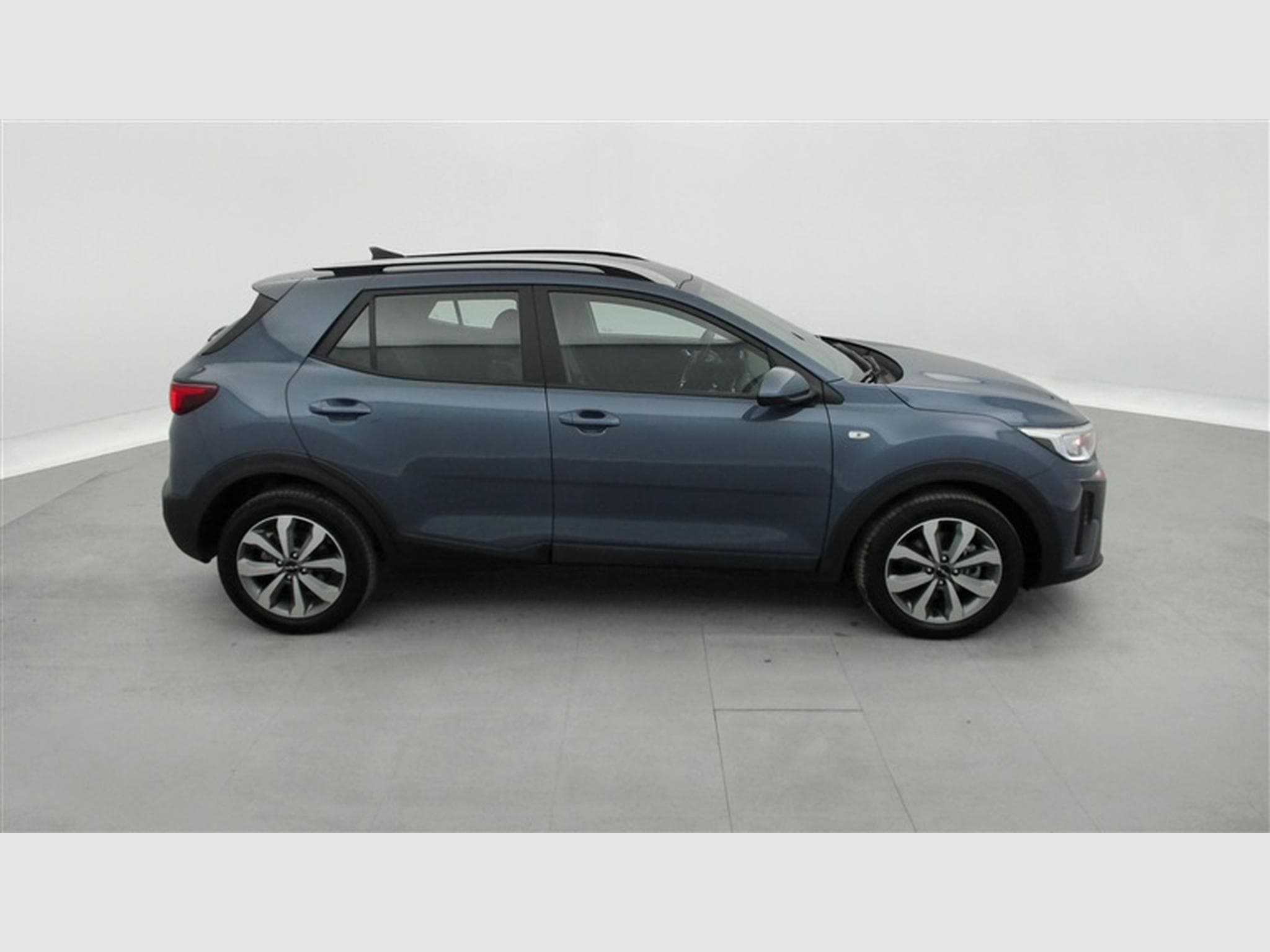 Kia Stonic Stonic 1.0 T Pulse ISG DCT (2024) - Foto 23