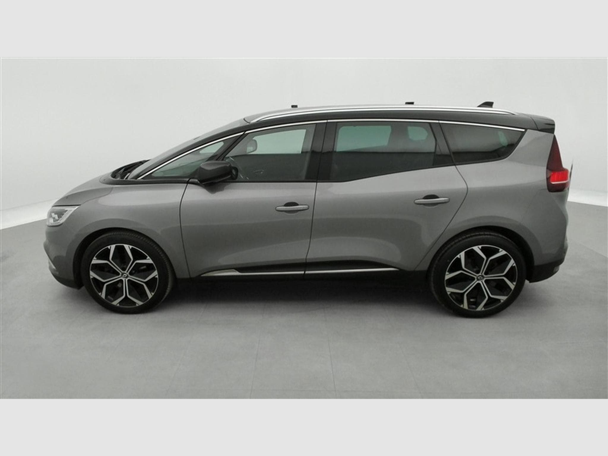 Renault Scenic Grand Scénic 1.33 TCe Techno EDC GPF 7pl (2023) - Foto 3