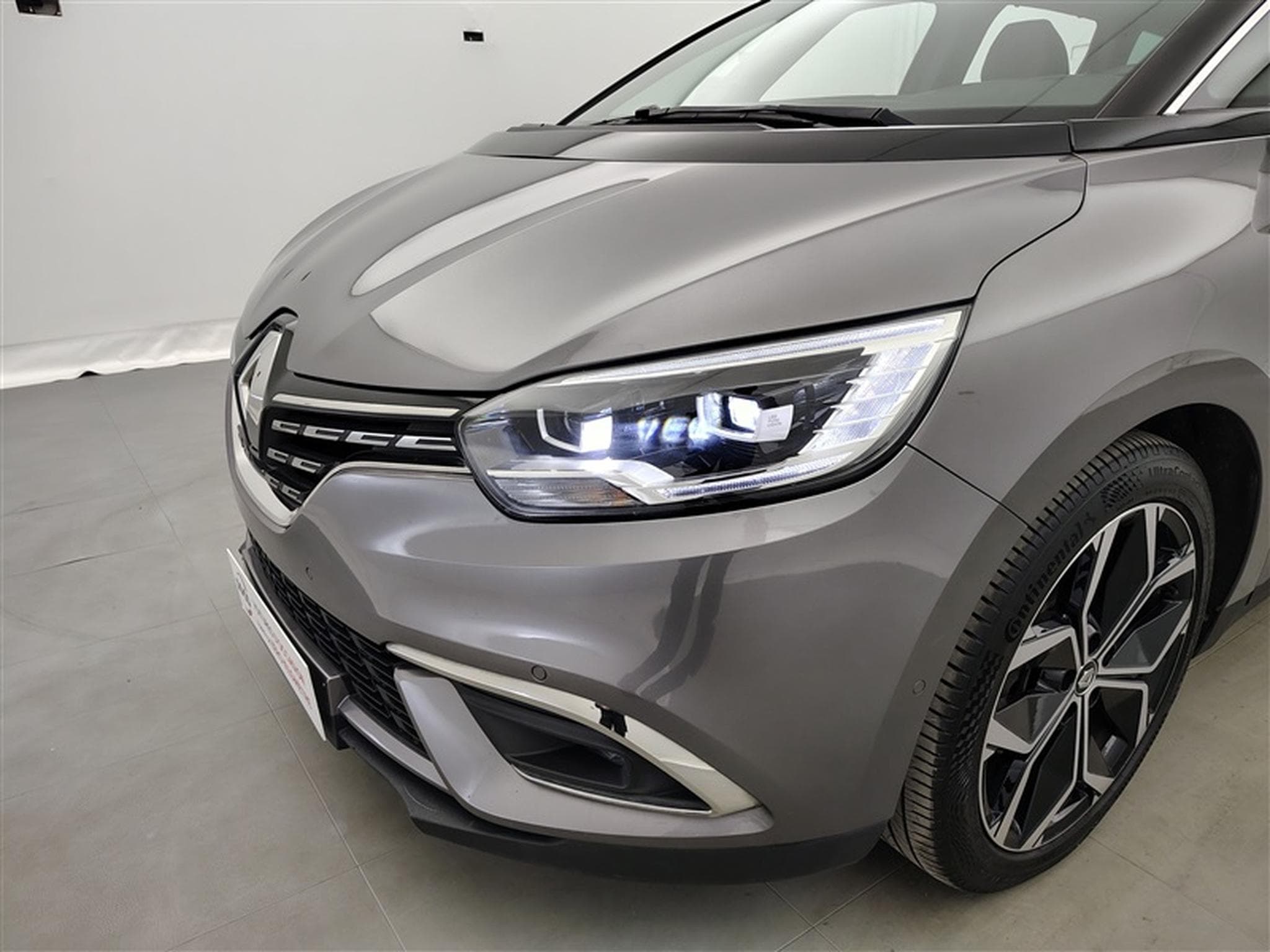 Renault Scenic Grand Scénic 1.33 TCe Techno EDC GPF 7pl (2023) - Foto 15