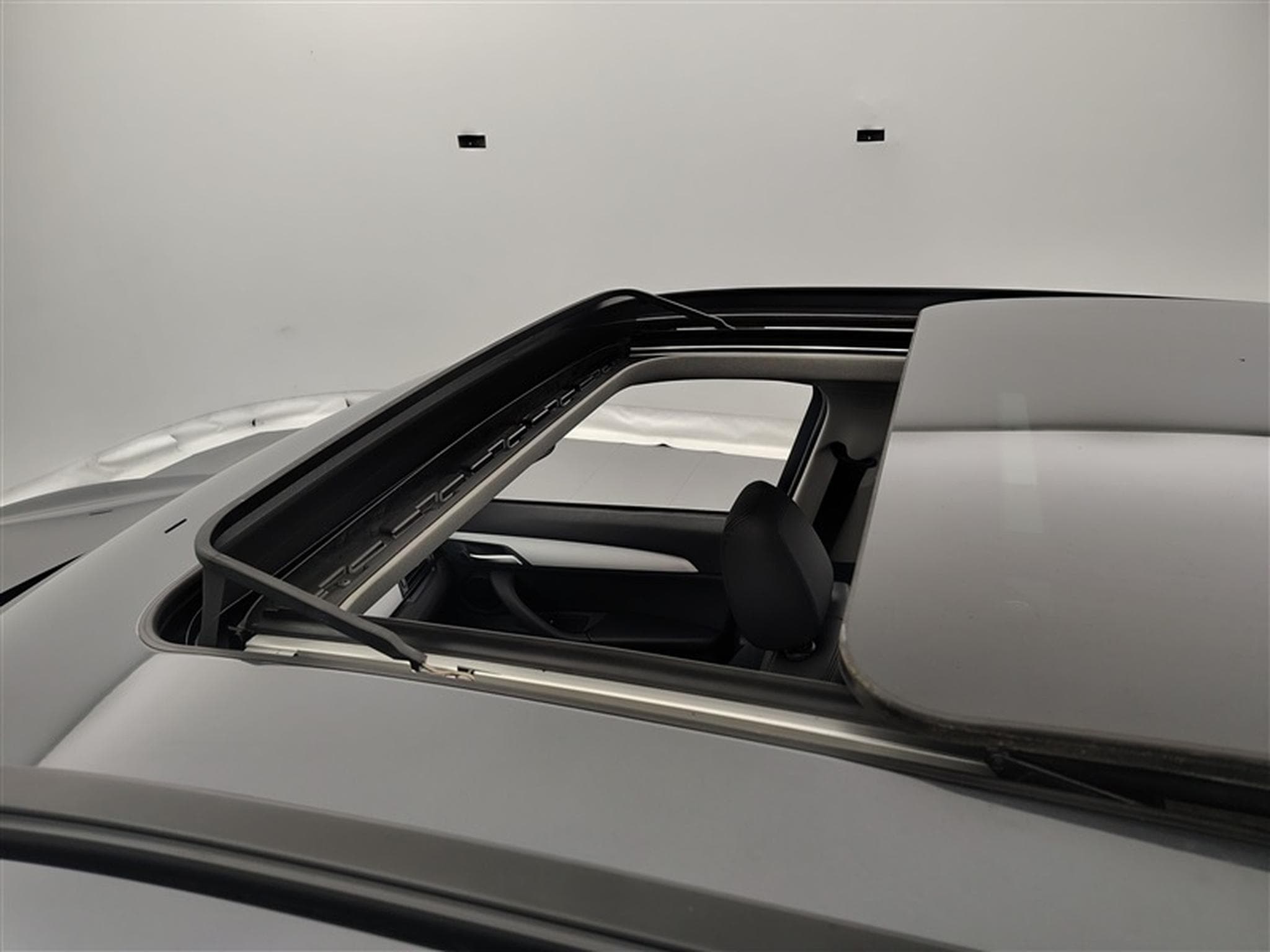 BMW X1 2.0 d sDrive18 CUIR/NAVI/TO PANO/JA17/PDC AV AR/CAMERA (2022) - Foto 18