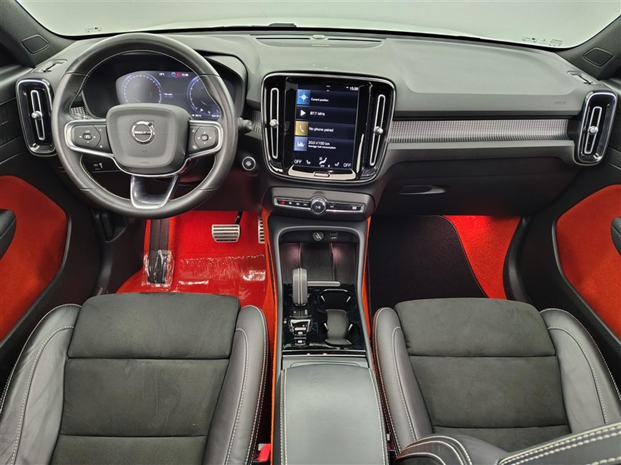 Volvo XC40 1.5 T3 R-Design (2021) - Photo 8