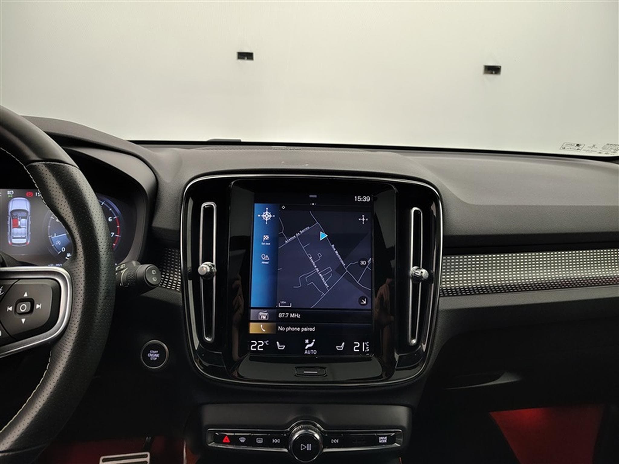 Volvo XC40 1.5 T3 R-Design (2021) - Photo 11