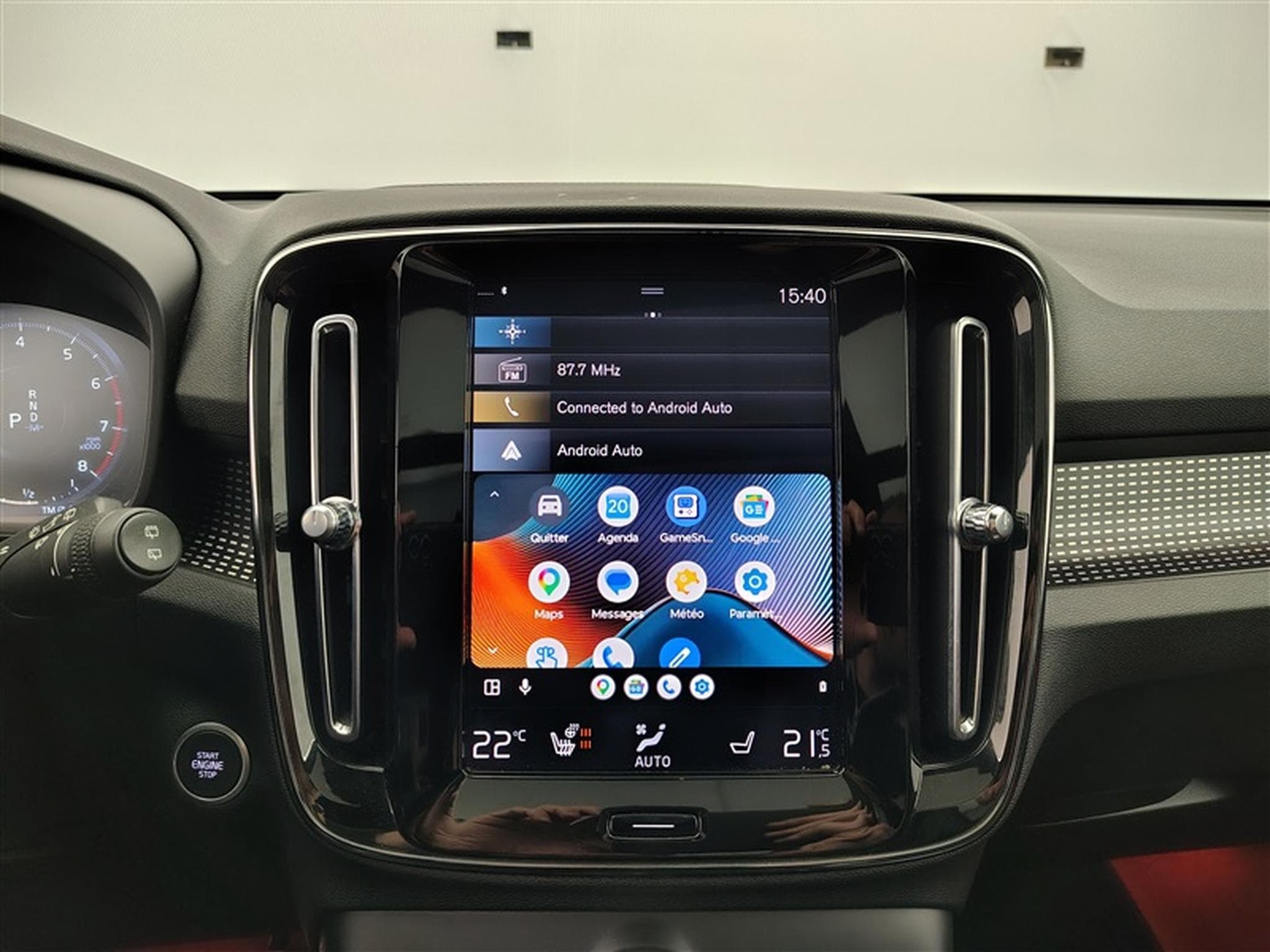 Volvo XC40 1.5 T3 R-Design (2021) - Photo 22