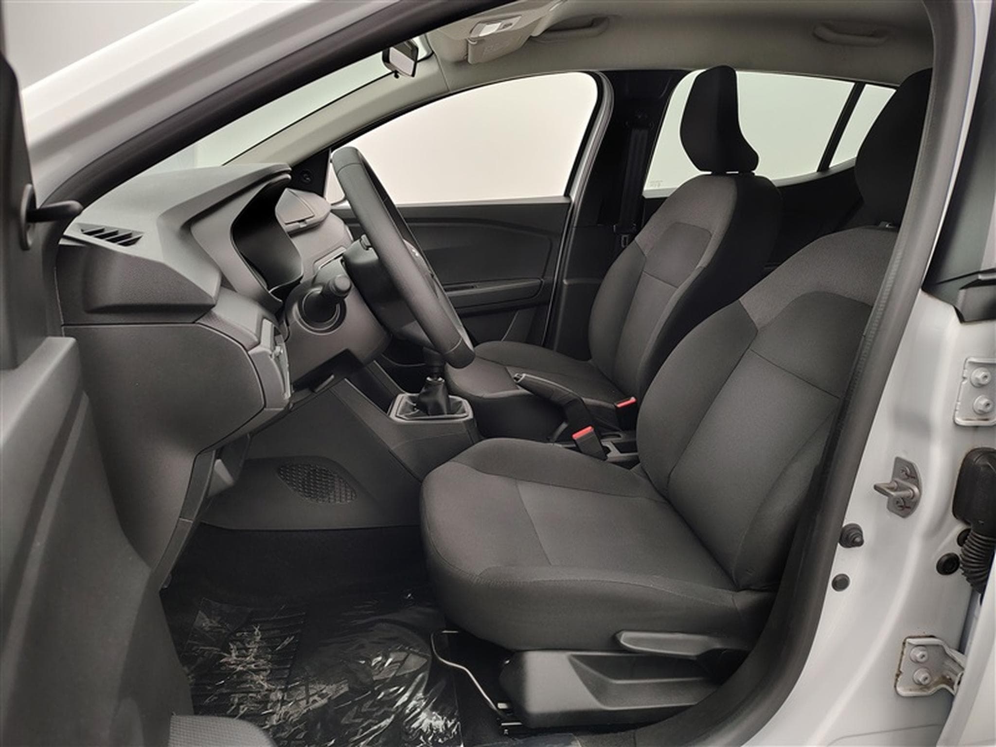 Dacia Sandero 1.0 TCe 90cv Essential (2023) - Photo 7