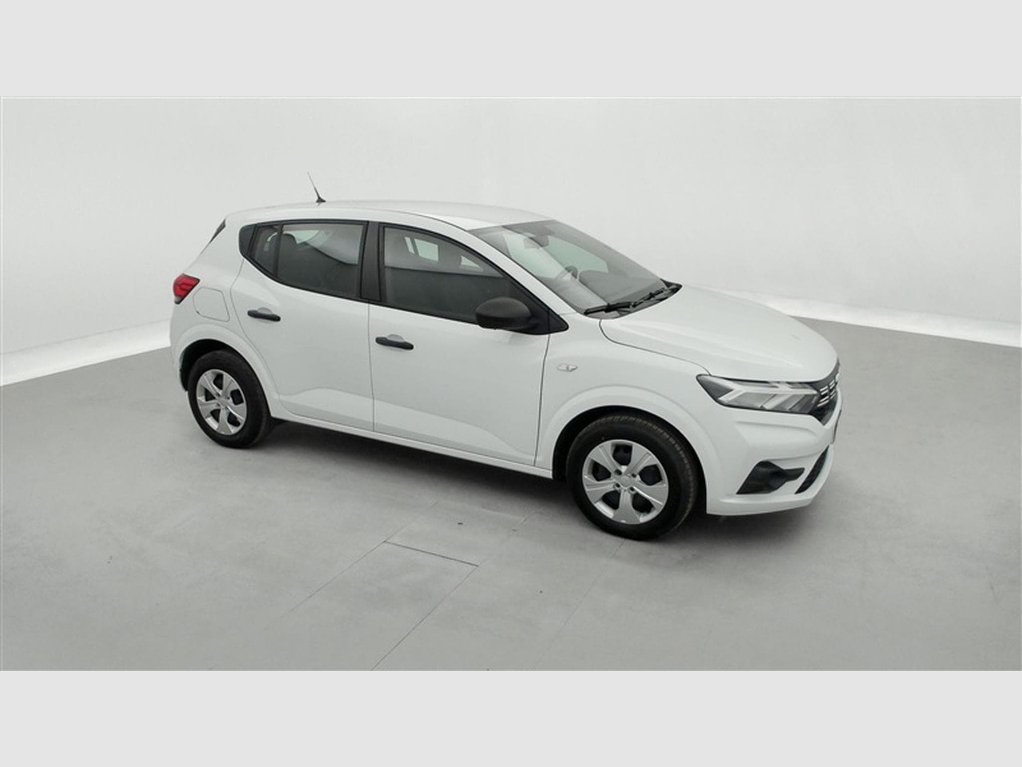Dacia Sandero 1.0 TCe 90cv Essential (2023) - Photo 20