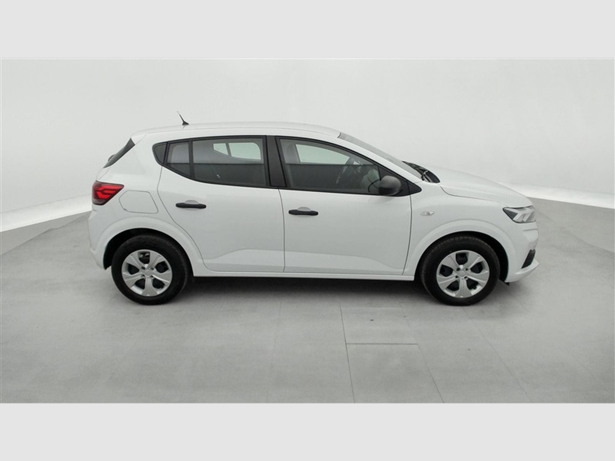 Dacia Sandero 1.0 TCe 90cv Essential (2023) - Photo 21