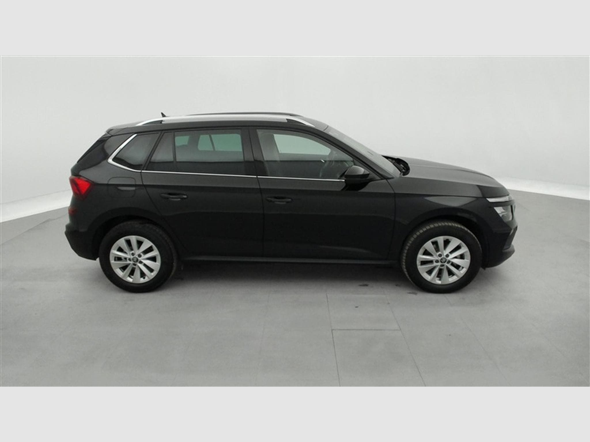 Skoda Kamiq 1.0 TSI 115Cv Selection CARPLAY / CAMERA / ALU / PDC (2025) - Photo 24