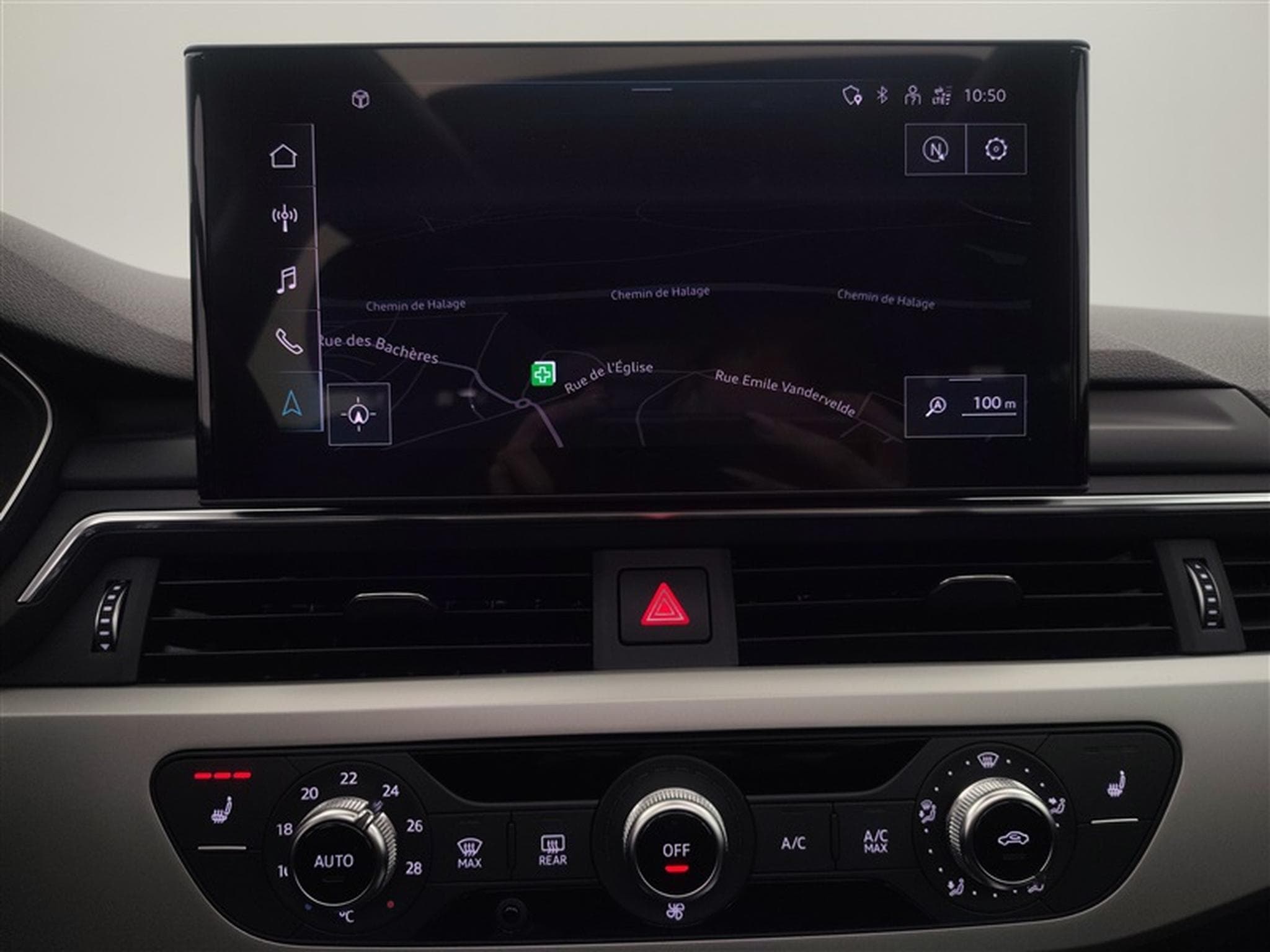 Audi A4 35 TFSi S-Line S tronic PANO/CARPLAY/CAM/Sieges Ch (2023) - Photo 11