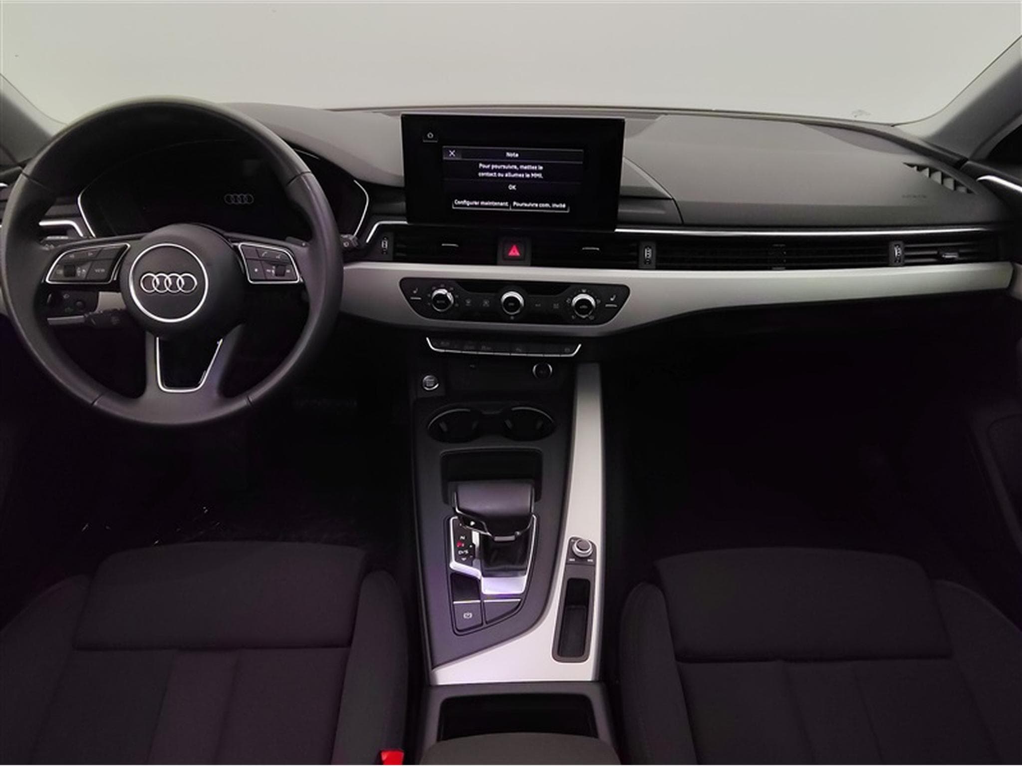 Audi A4 35 TFSi S-Line S tronic PANO/CARPLAY/CAM/Sieges Ch (2023) - Photo 8