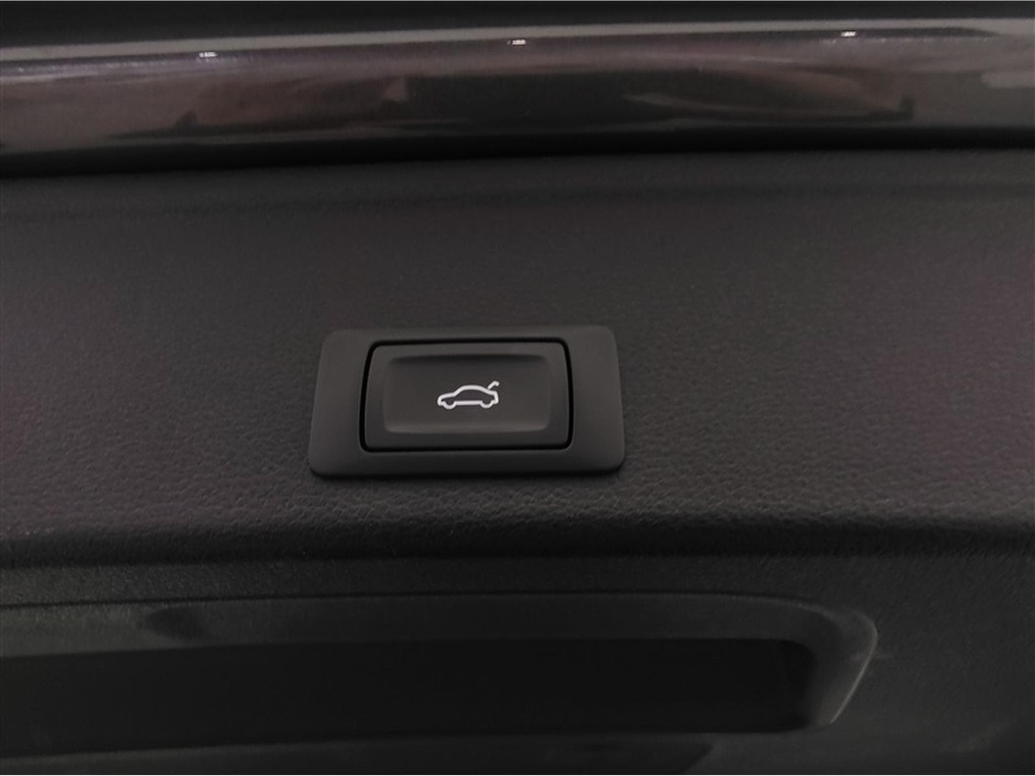 Audi A4 35 TFSi S-Line S tronic PANO/CARPLAY/CAM/Sieges Ch (2023) - Photo 20