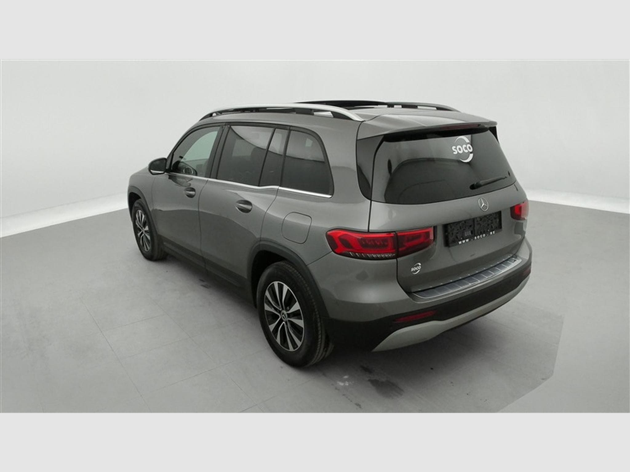 Mercedes GLB 180 180d Business Solution S-CUIR/NAVI/TO PANO/FULL LED/JA17 (2023) - Photo 2