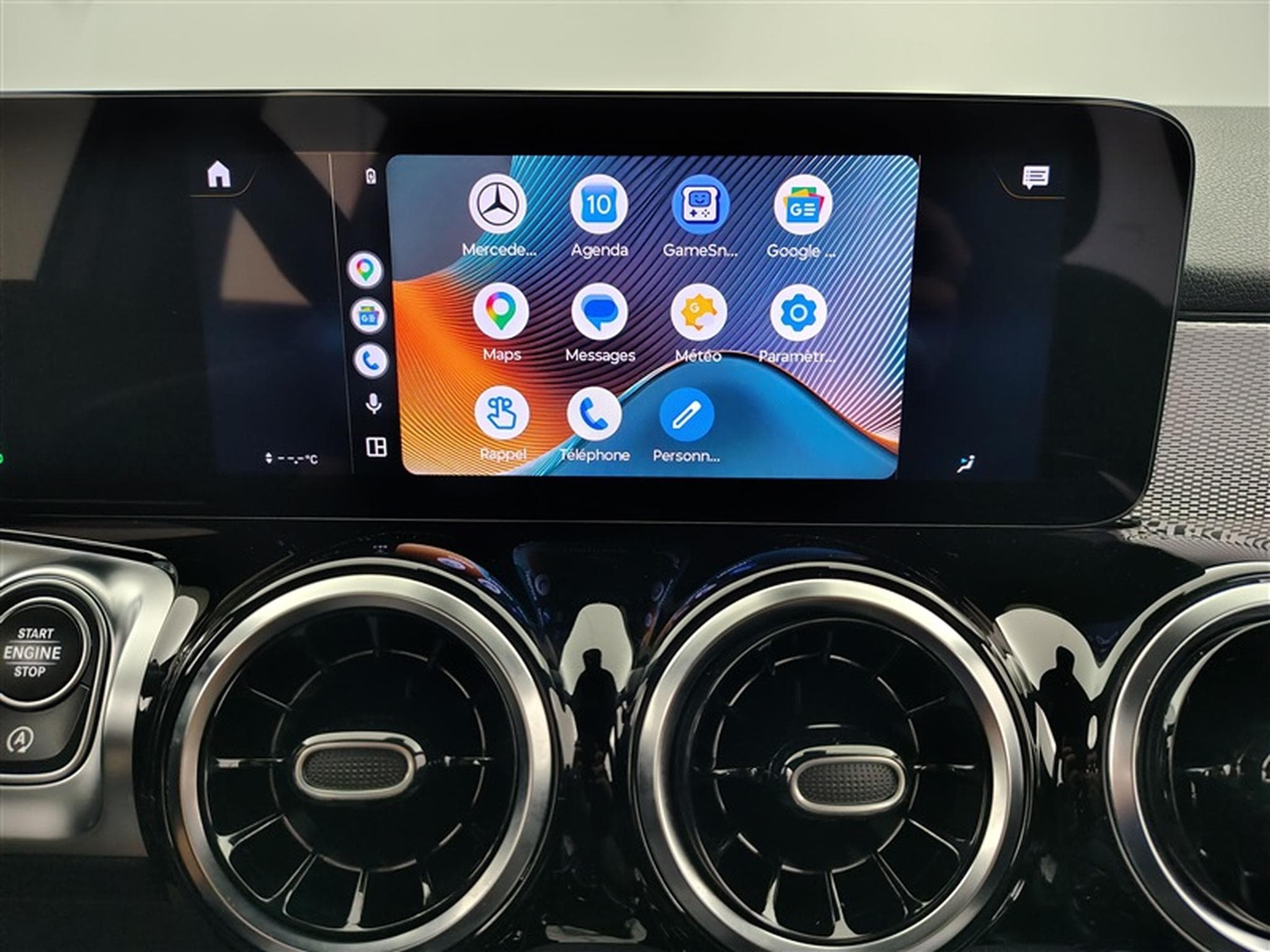 Mercedes GLB 180 180d Business Solution S-CUIR/NAVI/TO PANO/FULL LED/JA17 (2023) - Photo 21