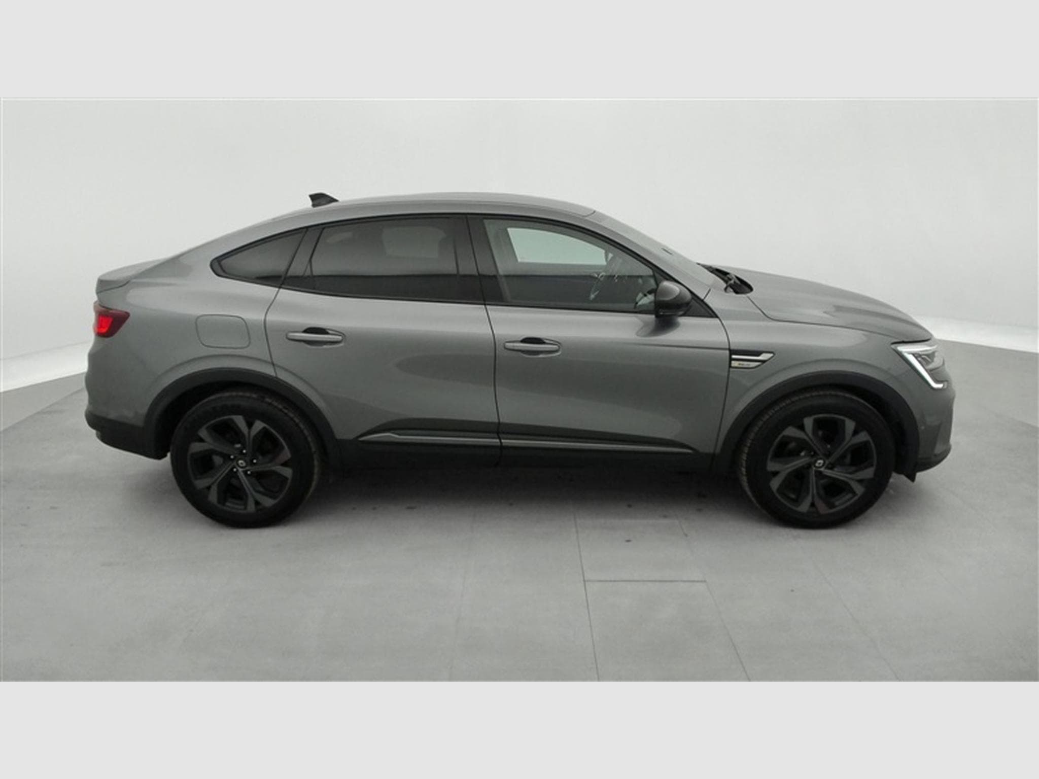 Renault Arkana 1.3 TCe R.S.Line GPF EDC (2023) - Photo 24