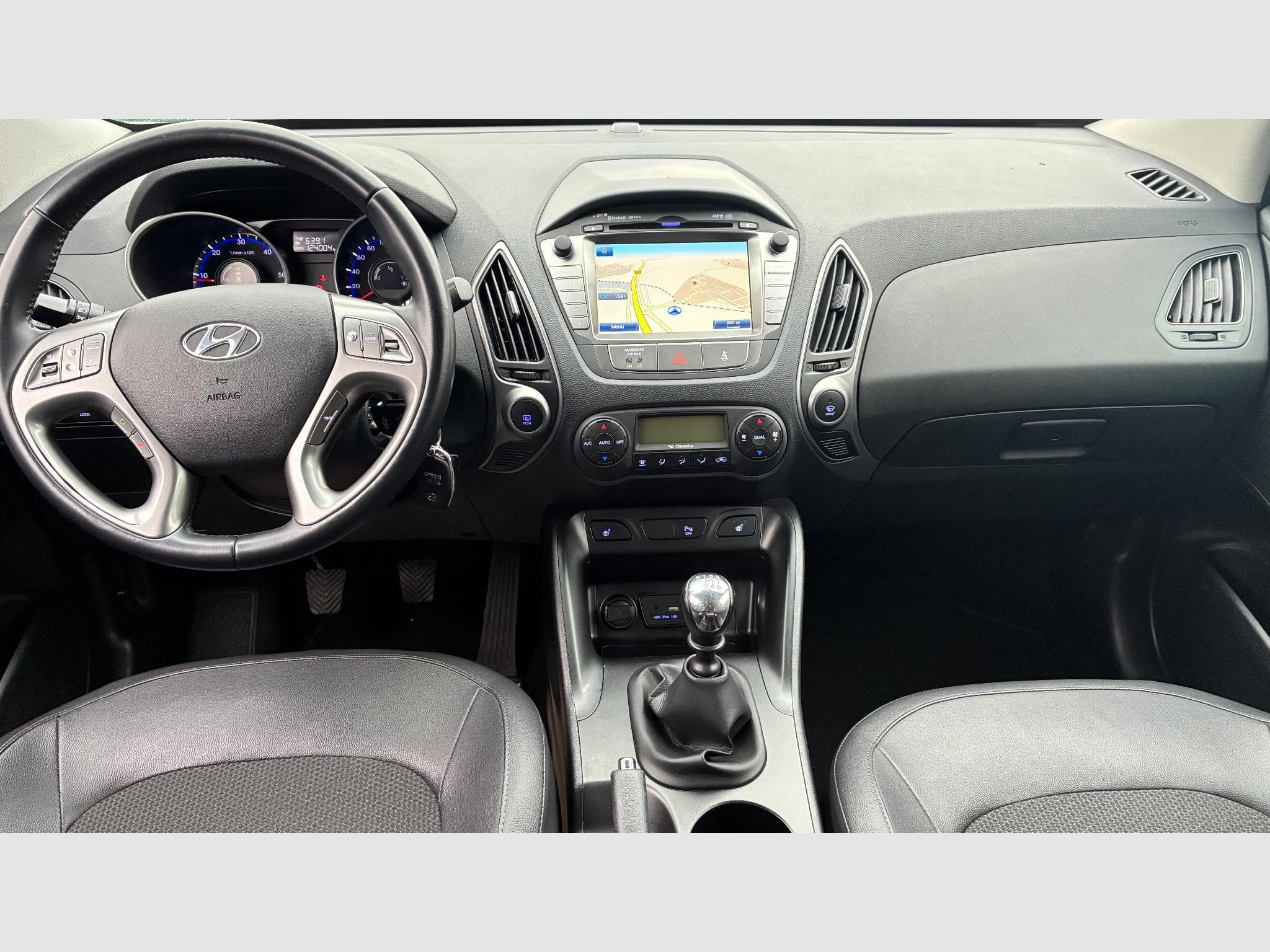 Hyundai ix35 2.0 CRDI 136 Ch 4WD PREMIUM (2015) - Photo 17