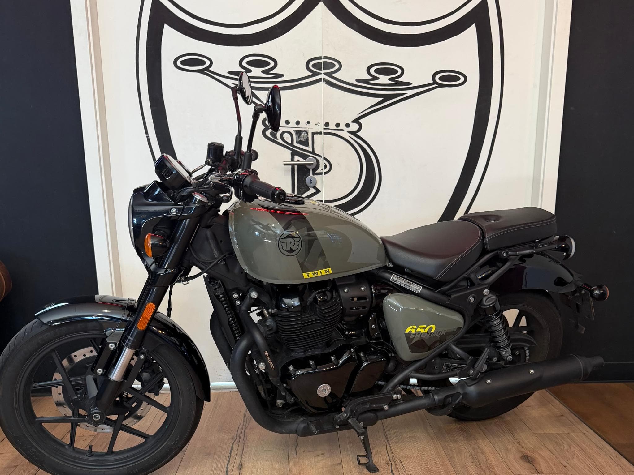 Royal Enfield Interceptor 650 SHOTGUN (2024) - Foto 2